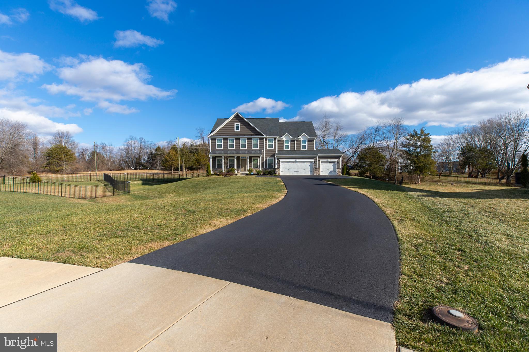 BROAD RUN ESTATES - Residential