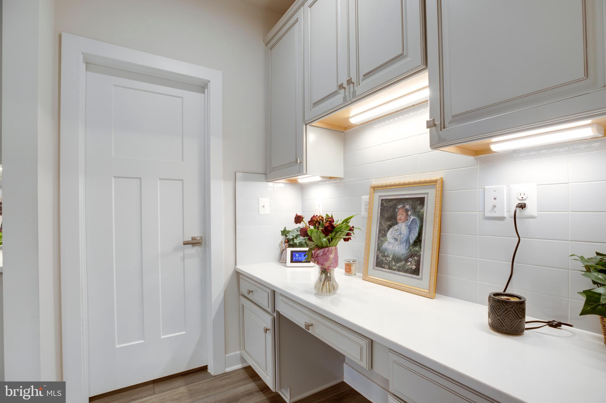 BROAD RUN ESTATES - Residential