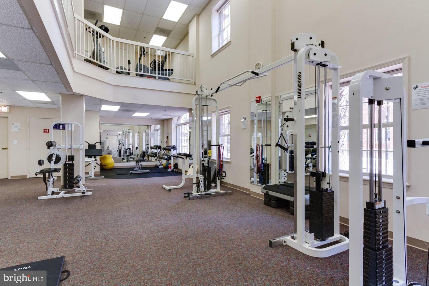 CARLYLE TOWERS - Residential Lease