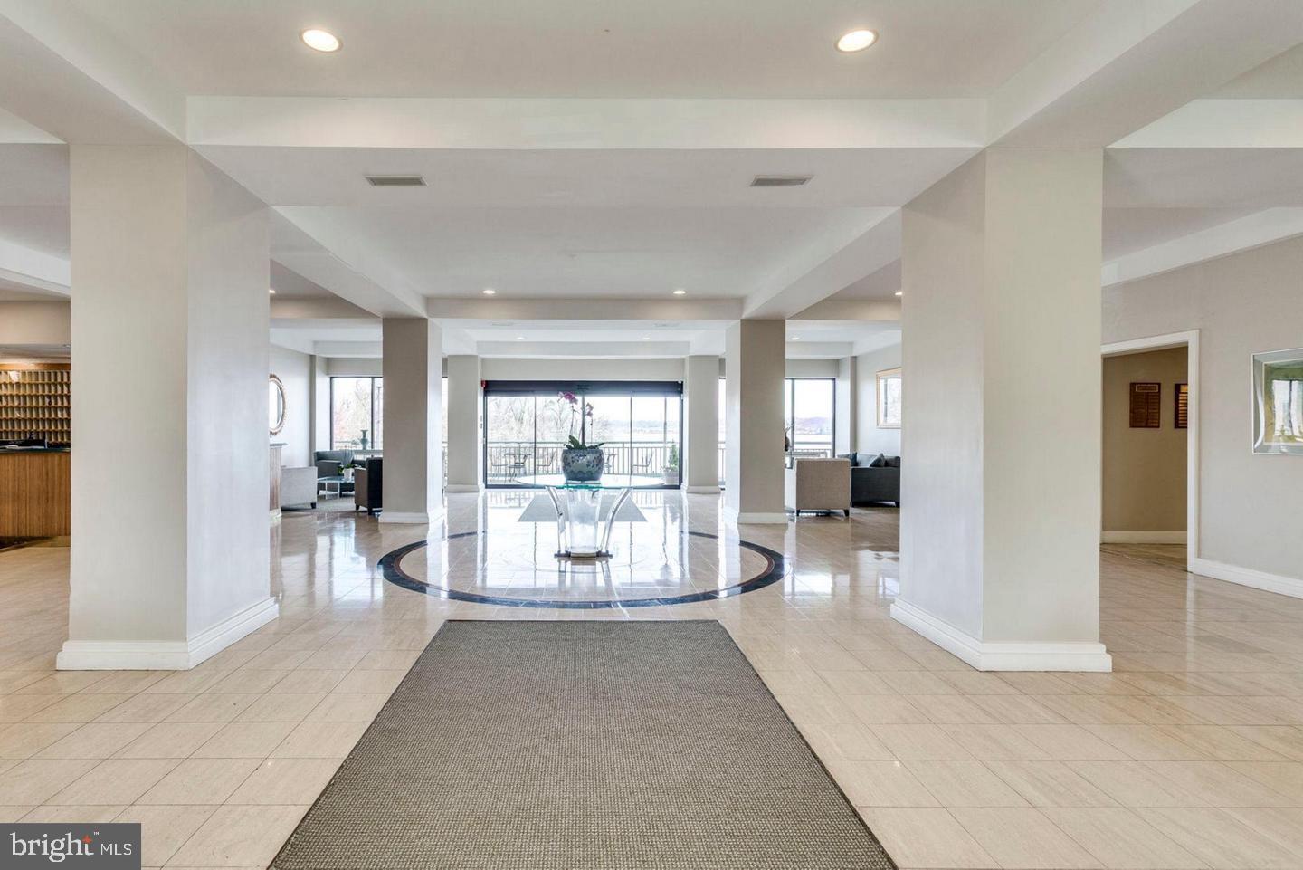 CARLYLE TOWERS - Residential Lease