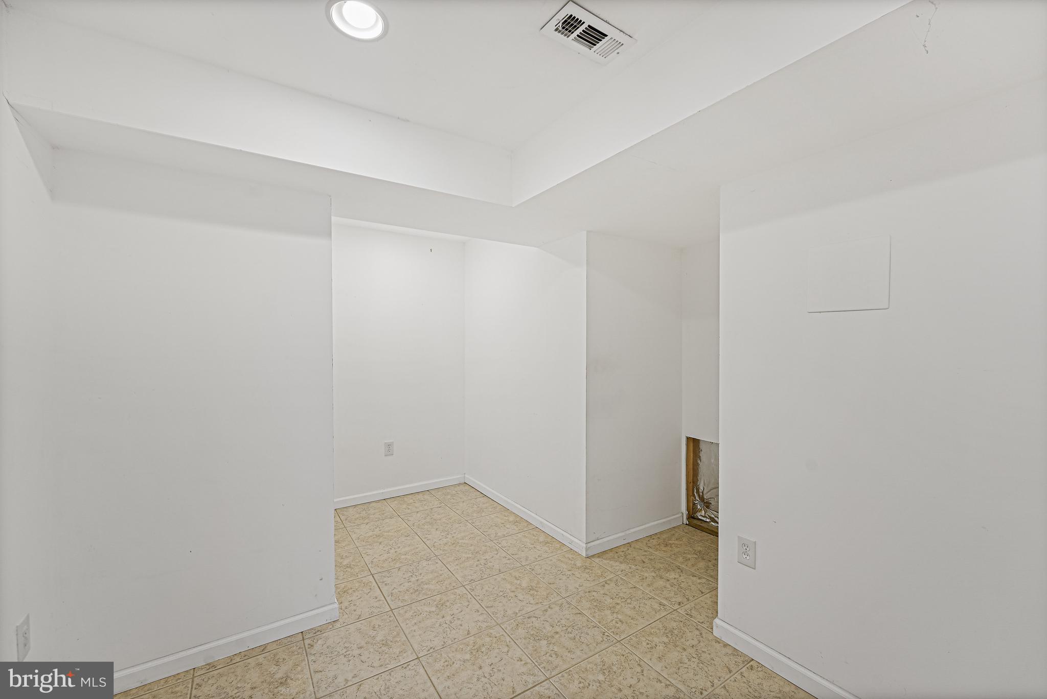 CARTERS GROVE - Residential