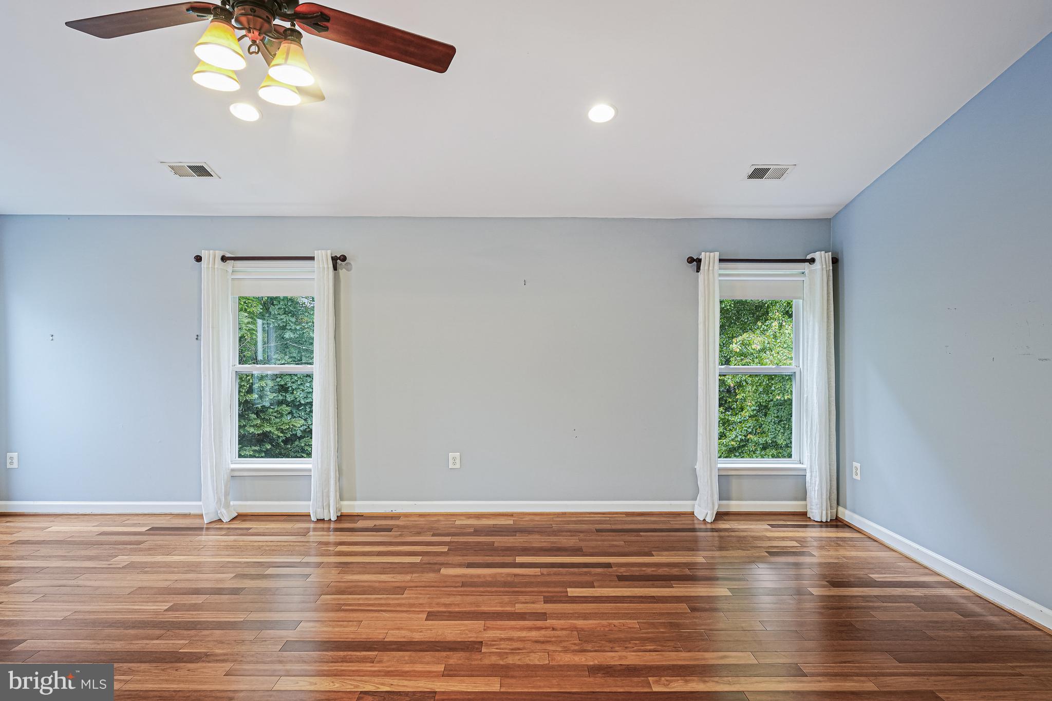 CARTERS GROVE - Residential