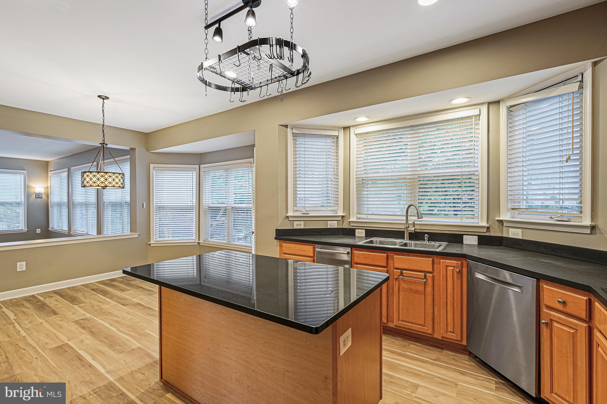 CARTERS GROVE - Residential