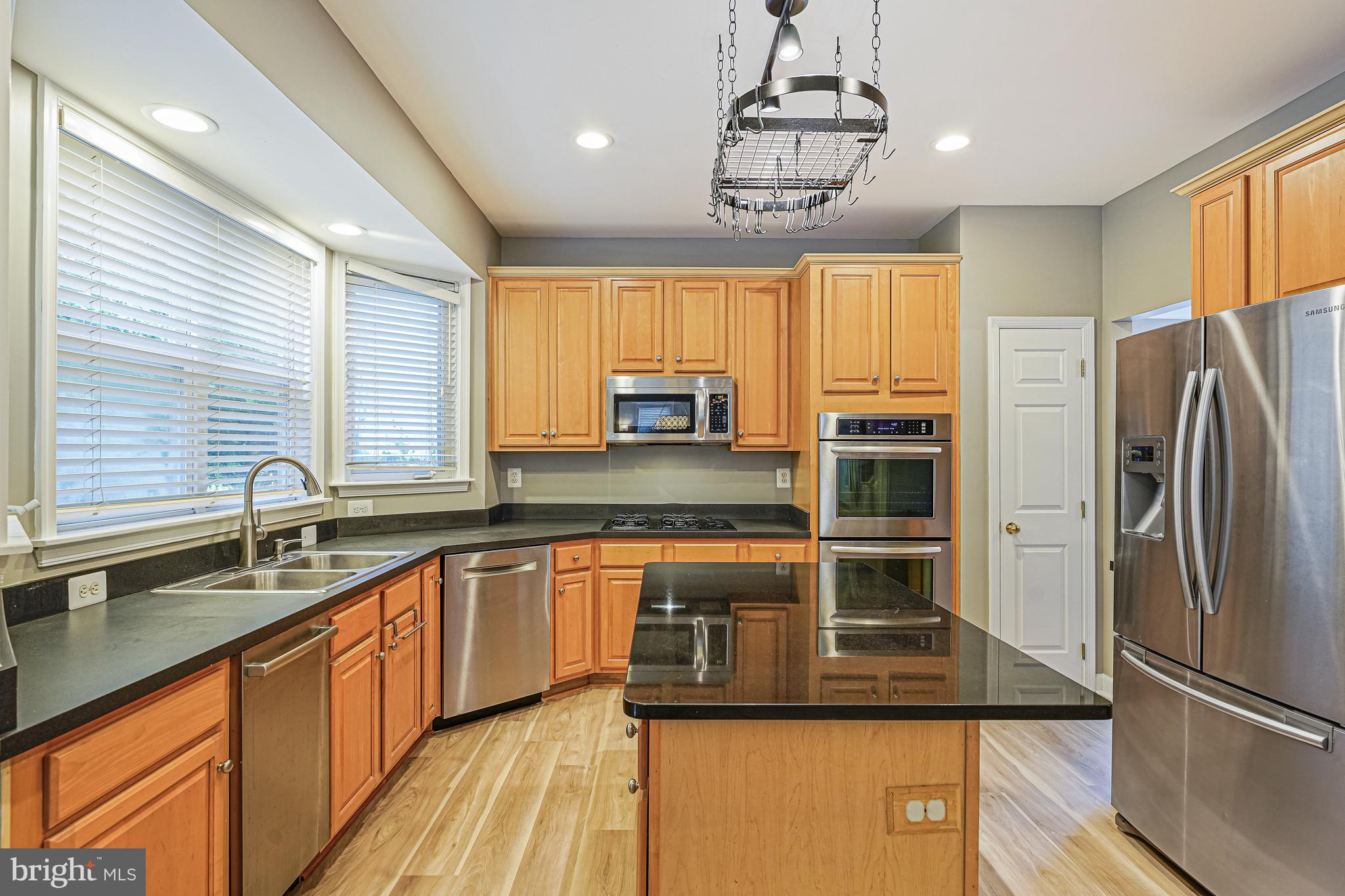 CARTERS GROVE - Residential