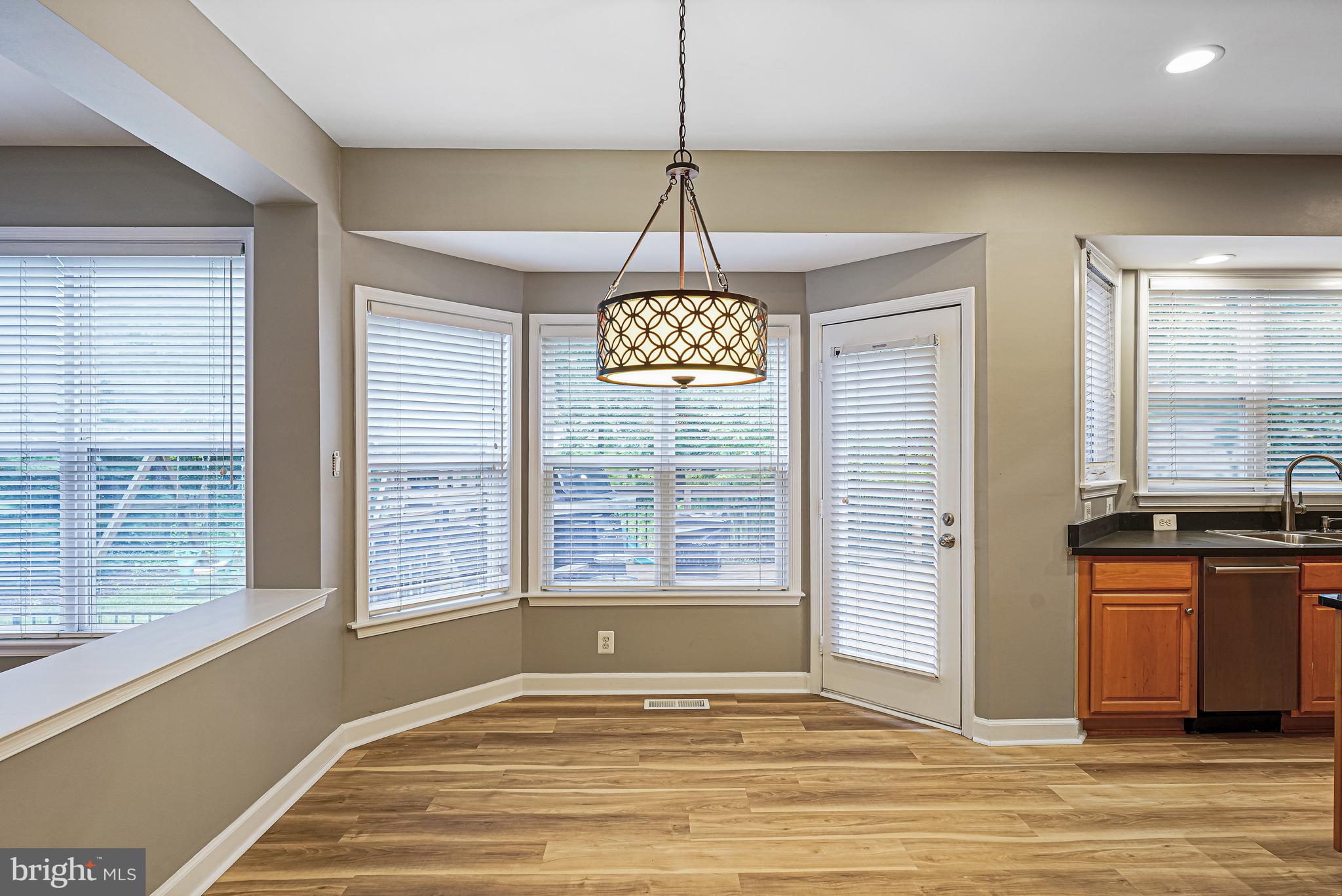 CARTERS GROVE - Residential