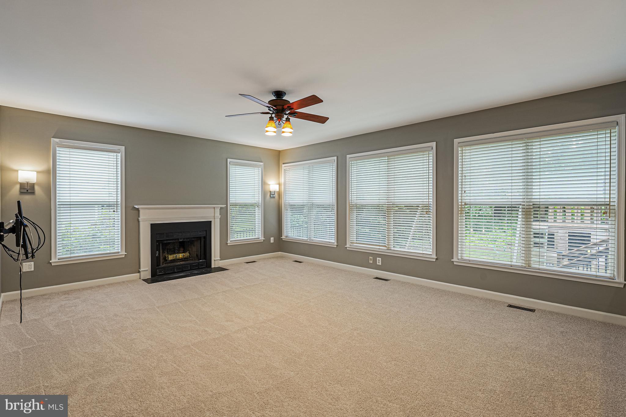 CARTERS GROVE - Residential