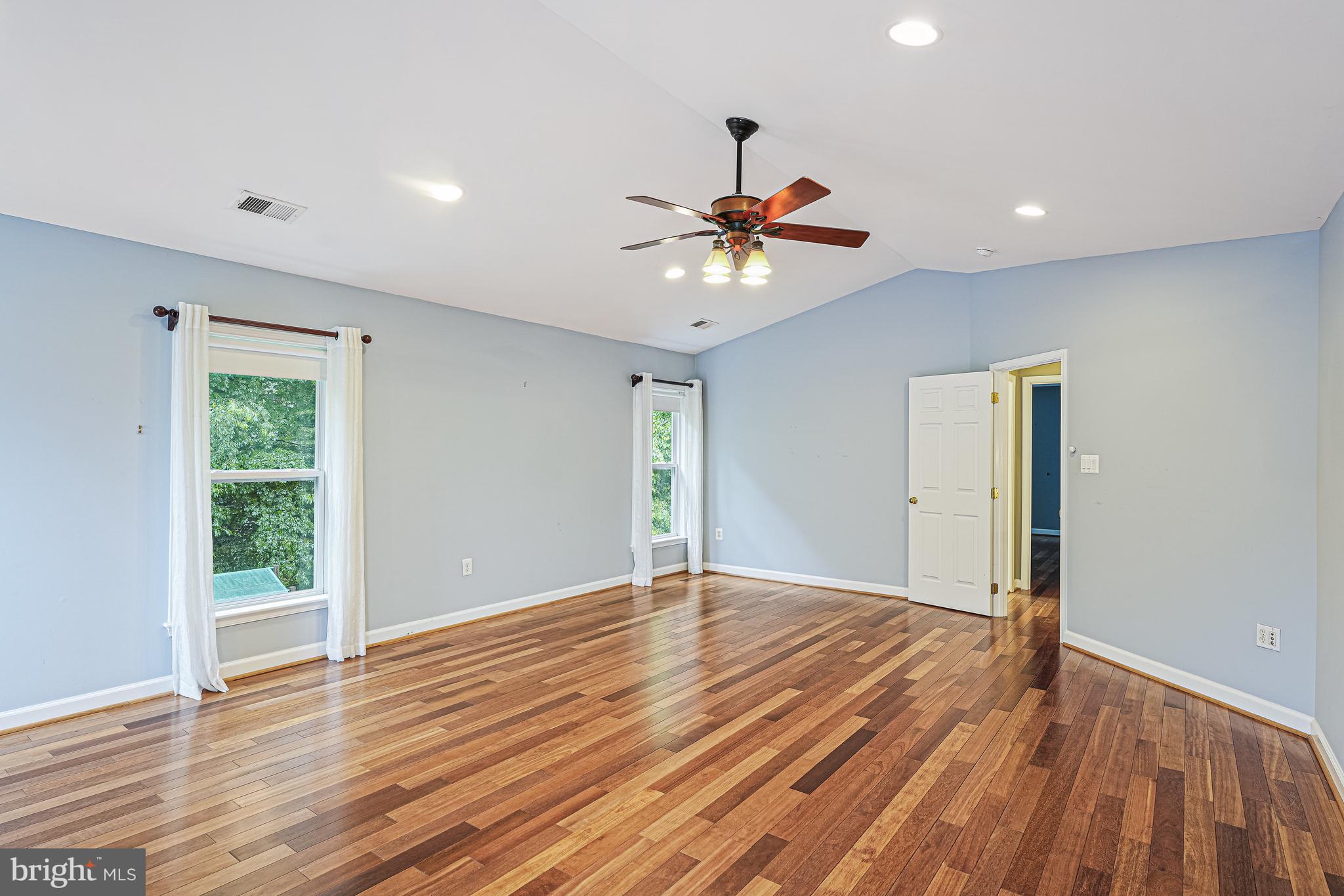 CARTERS GROVE - Residential