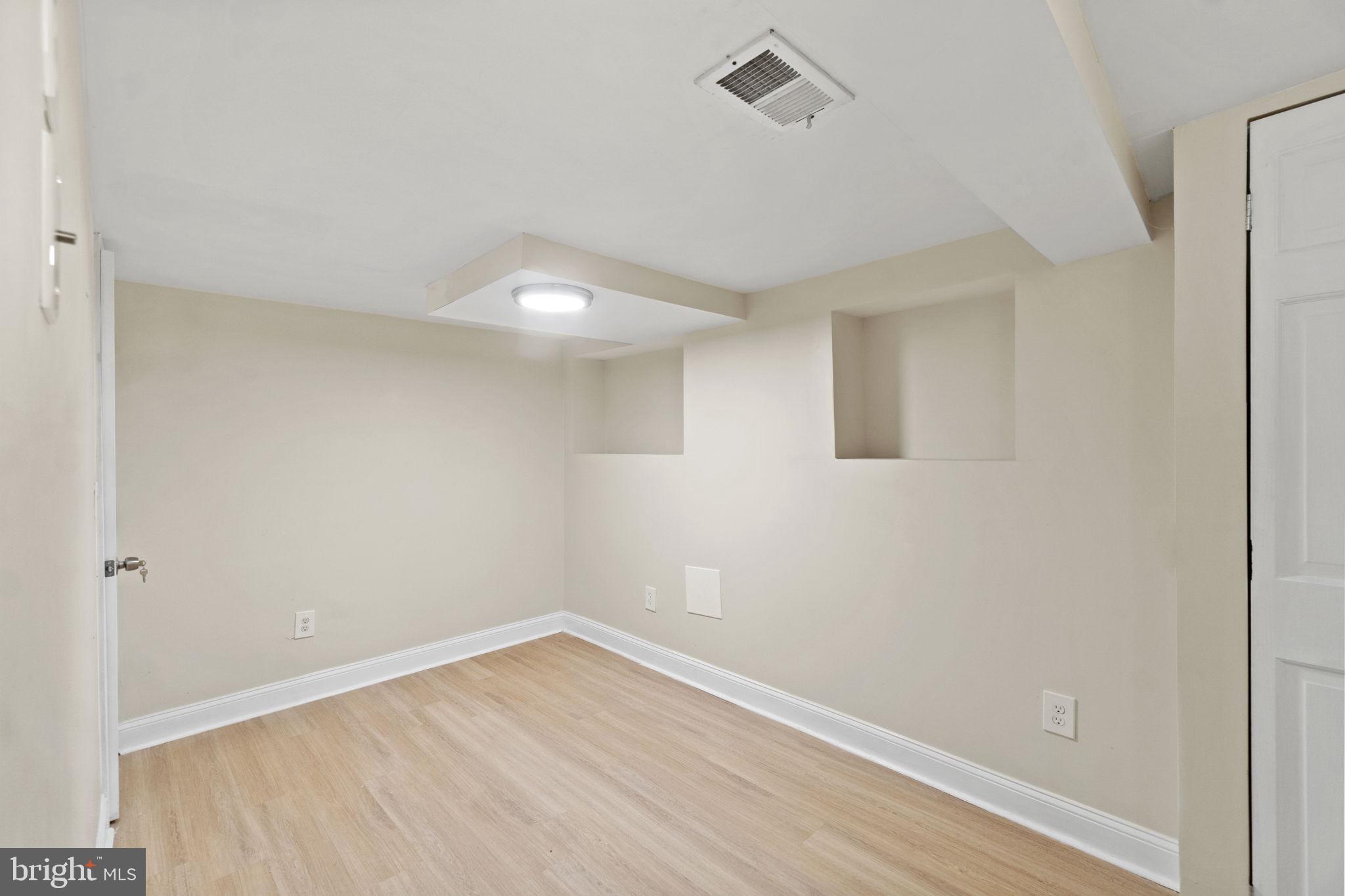 BRENTWOOD-CZARRAS ADDN - Residential