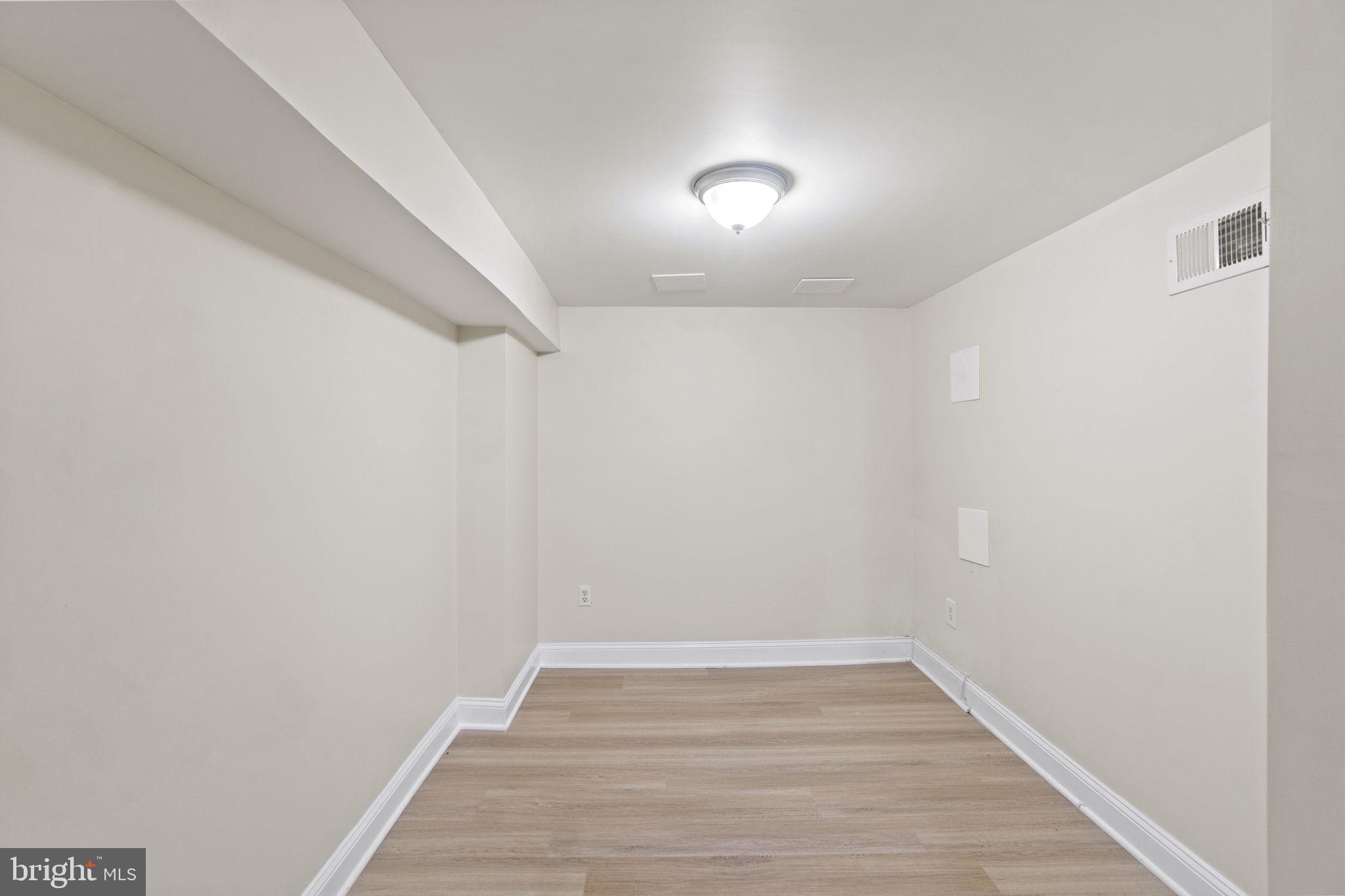 BRENTWOOD-CZARRAS ADDN - Residential