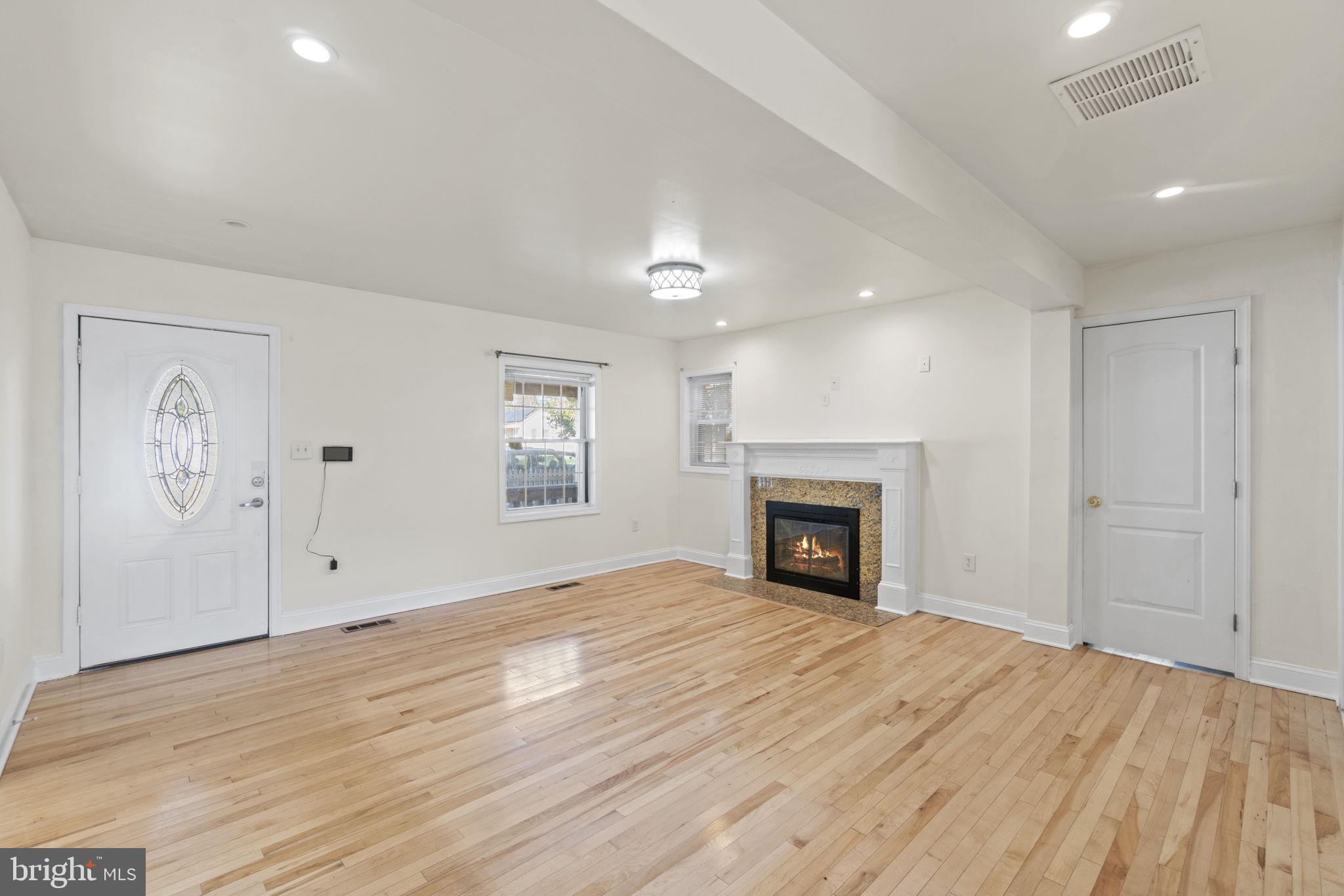 BRENTWOOD-CZARRAS ADDN - Residential