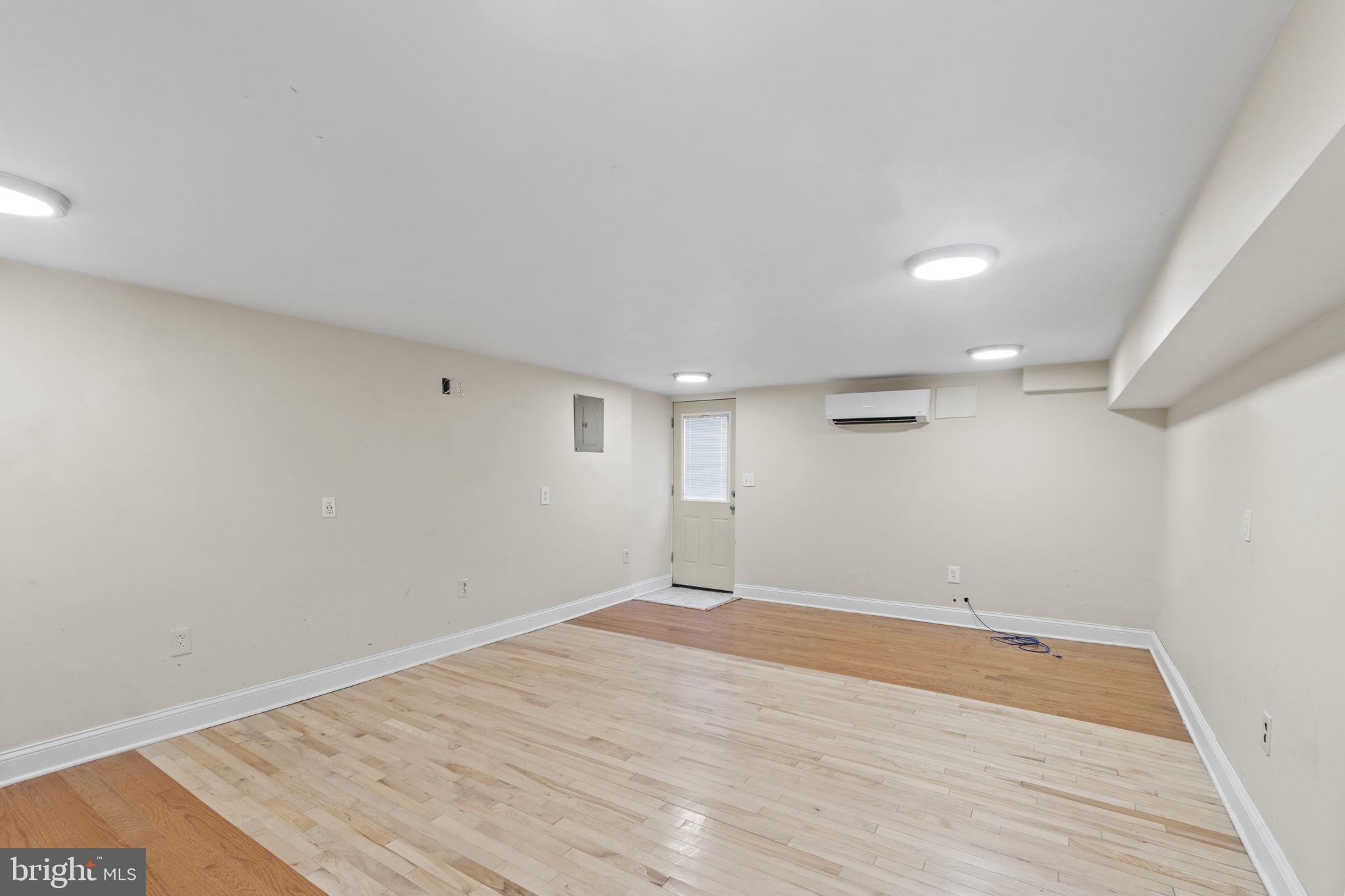 BRENTWOOD-CZARRAS ADDN - Residential