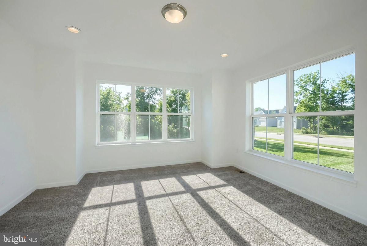 HAMPTON HEIGHTS - Residential