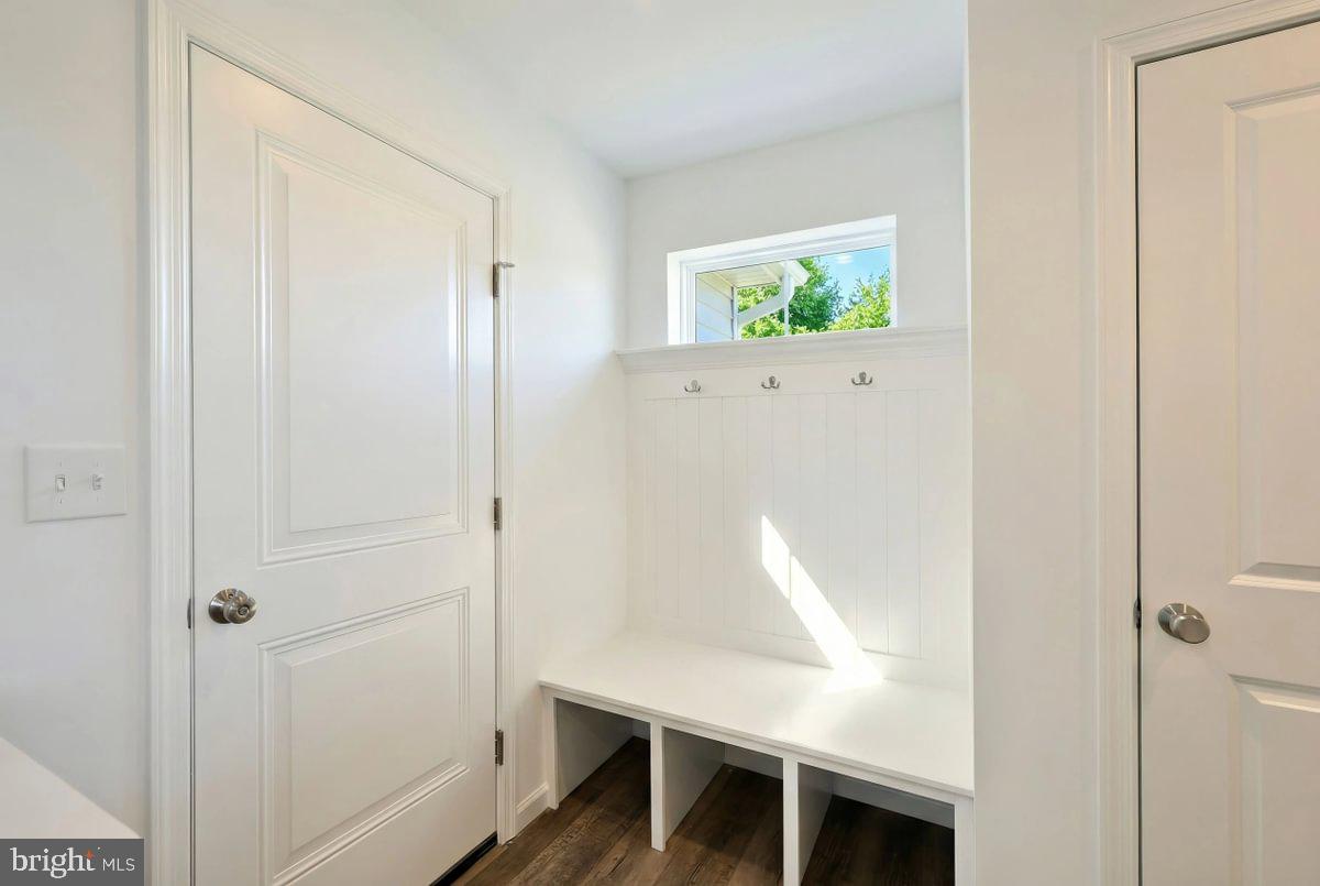 HAMPTON HEIGHTS - Residential