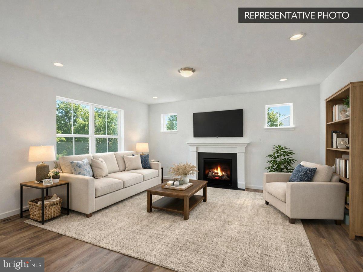 HAMPTON HEIGHTS - Residential