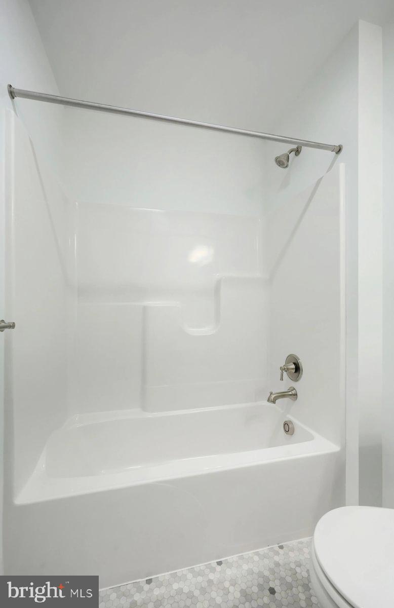 HAMPTON HEIGHTS - Residential