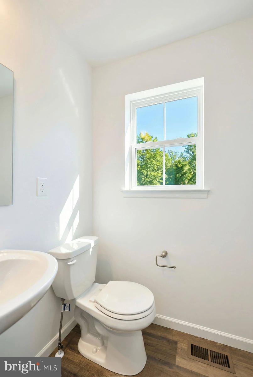 HAMPTON HEIGHTS - Residential