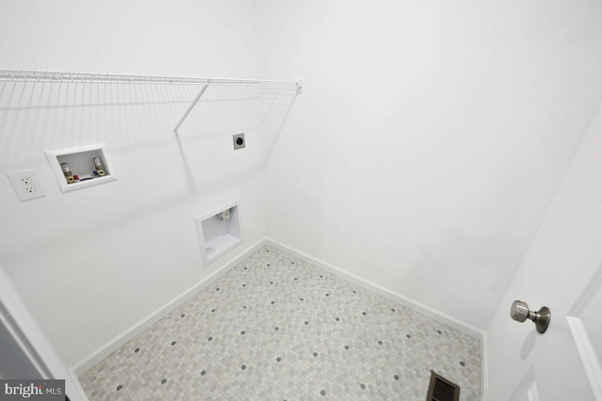 HAMPTON HEIGHTS - Residential