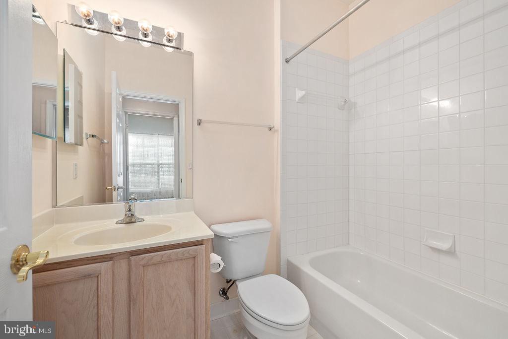 FALLS RUN - Residential