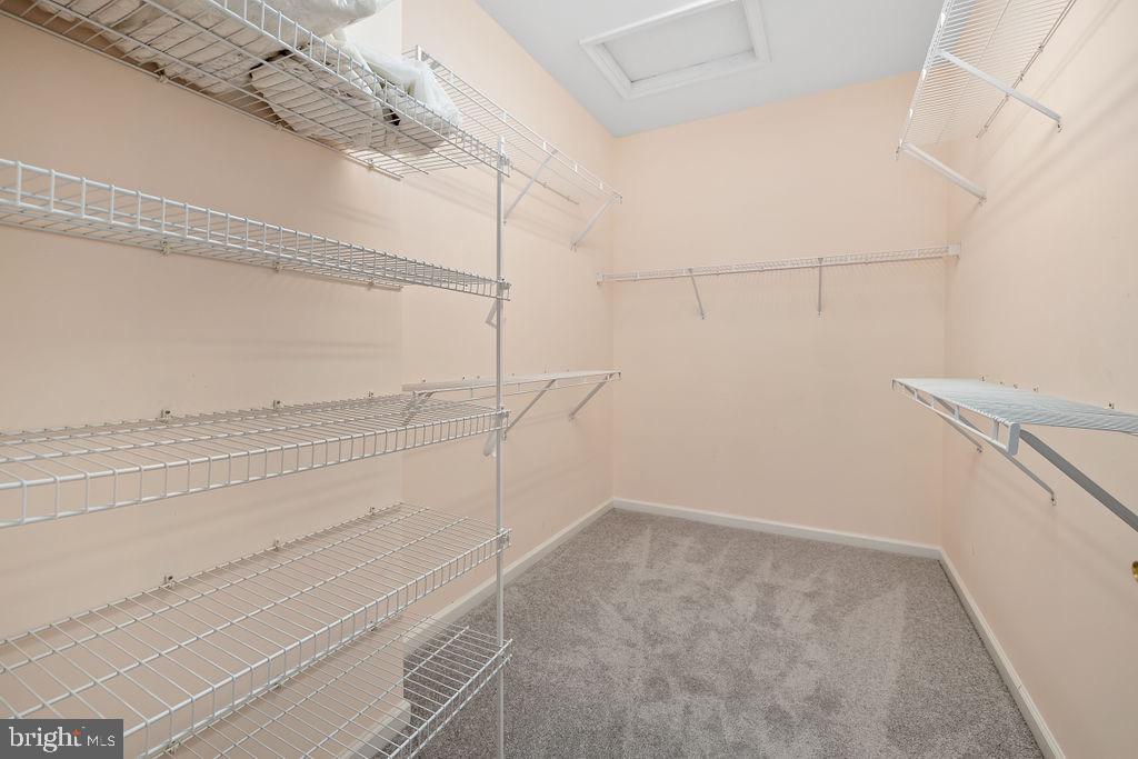 FALLS RUN - Residential