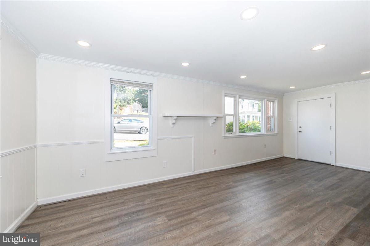 BRUNSWICK - Residential Lease