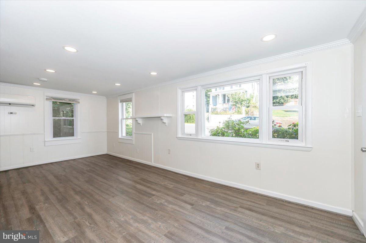 BRUNSWICK - Residential Lease