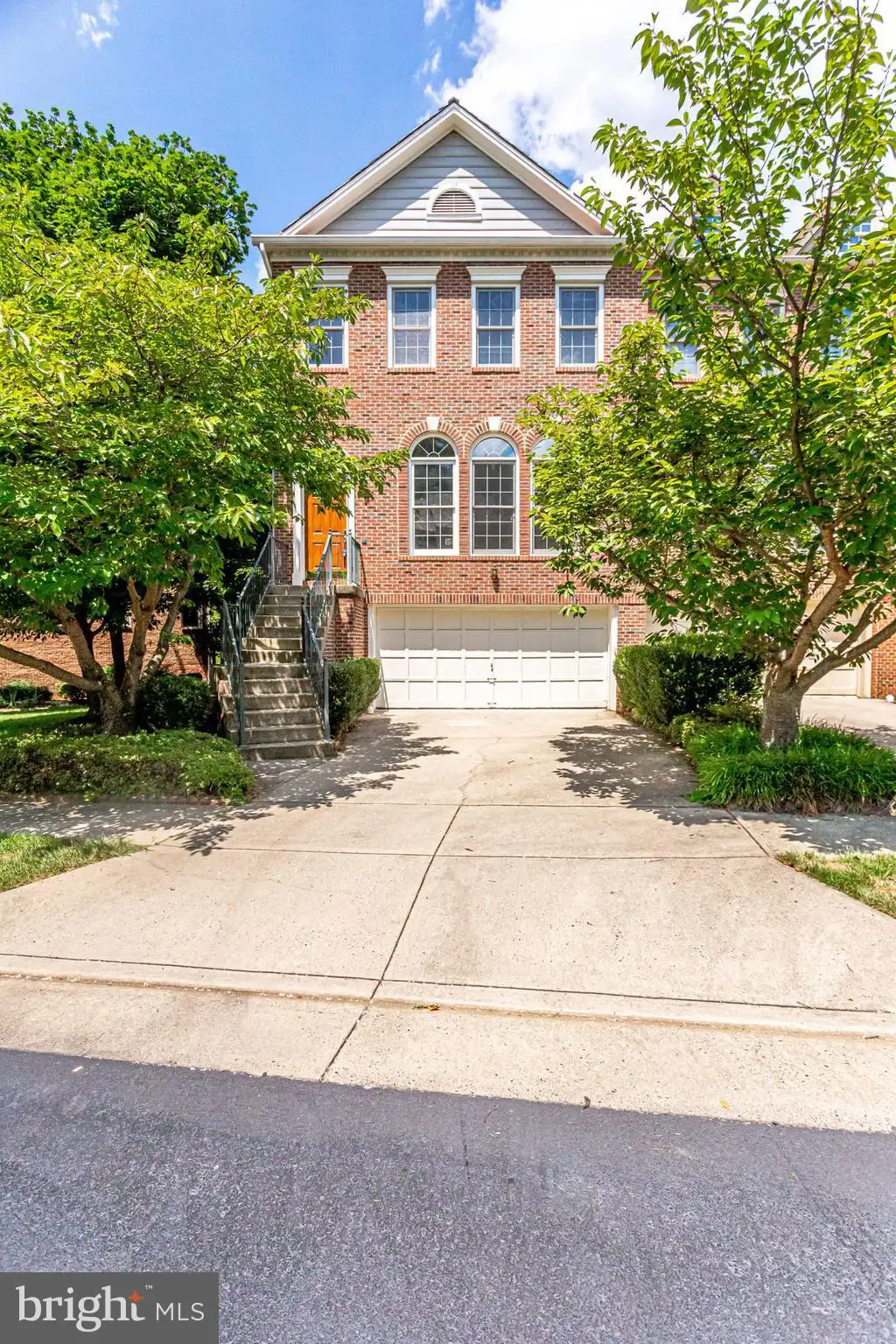 10156 Castlewood Lane, Oakton, VA 22124