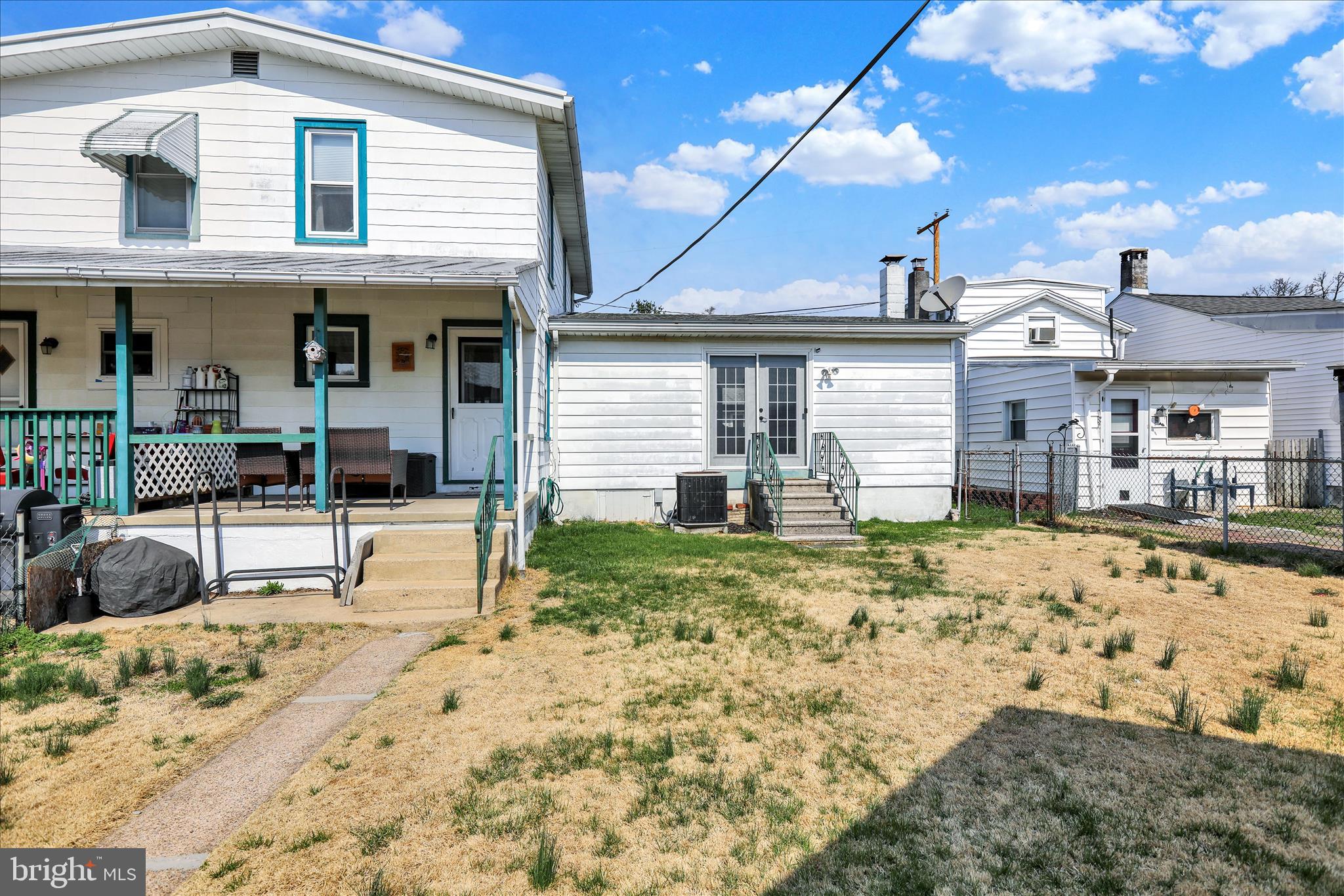 1410 MARGARET STREET