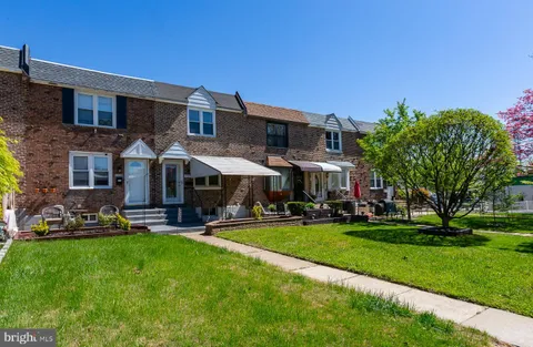5307 Delmar Drive, Clifton Heights, PA MLS: PADE2089106