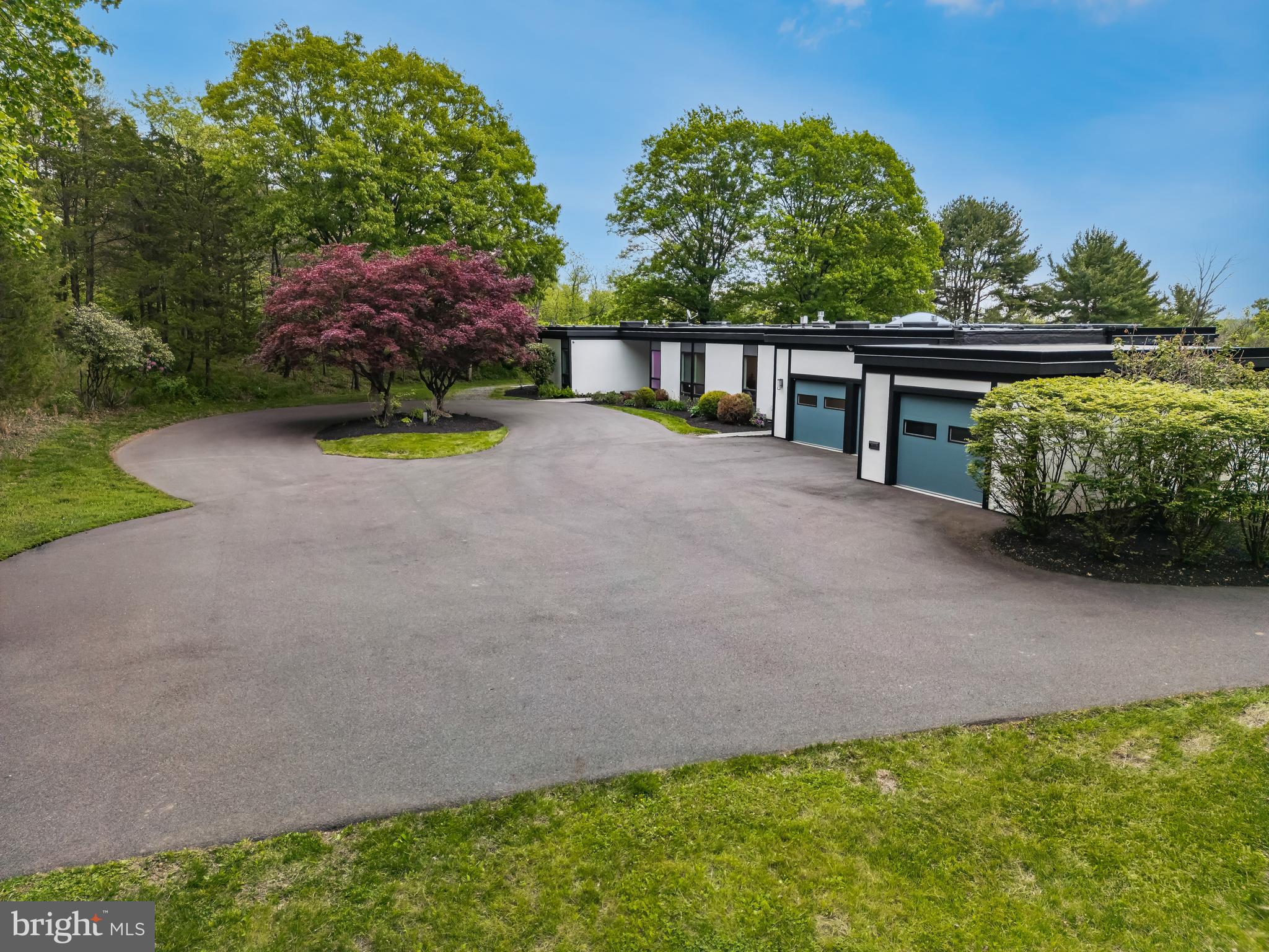 1506 PLEASANT VIEW ROAD
