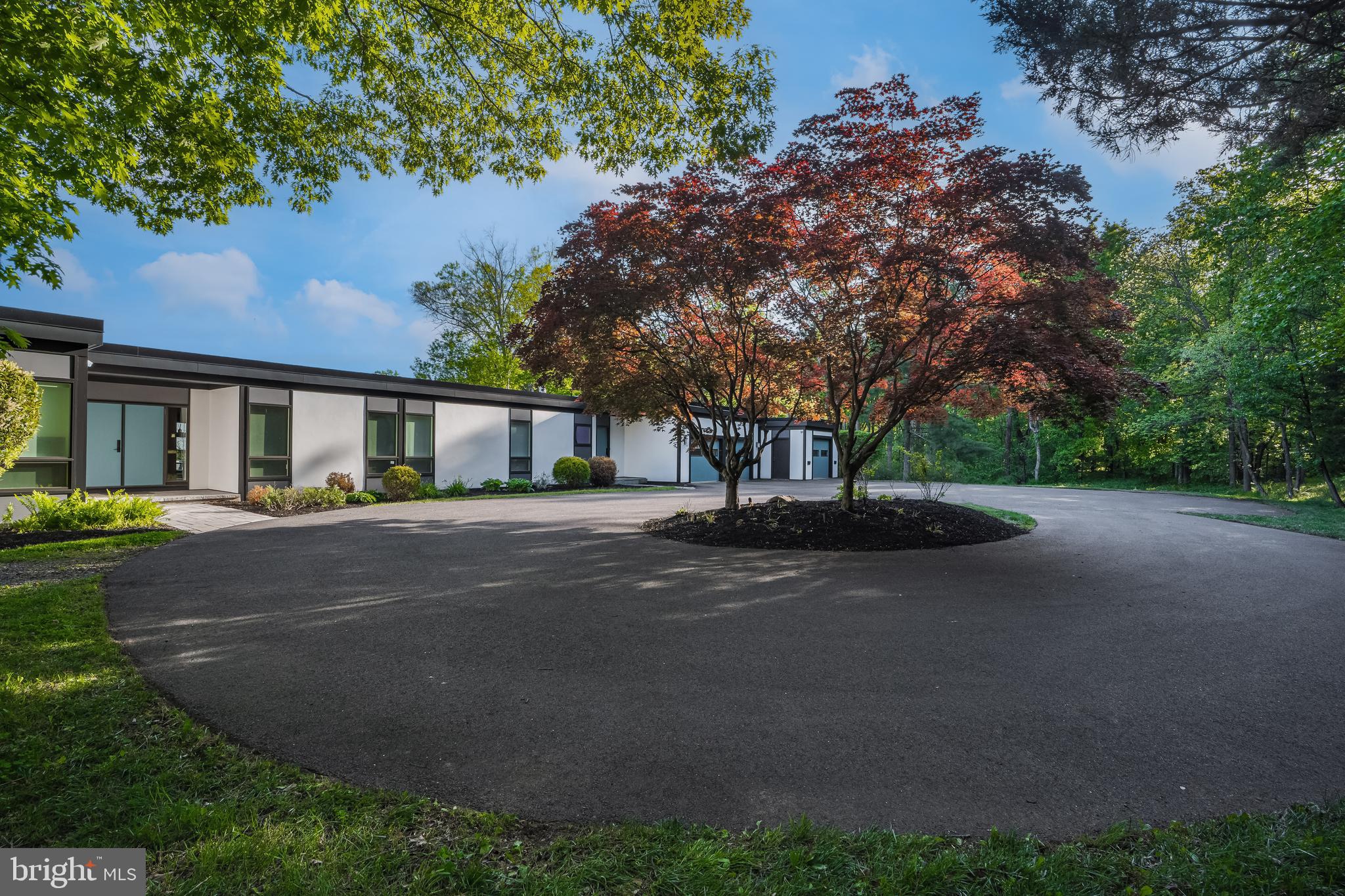 1506 PLEASANT VIEW ROAD