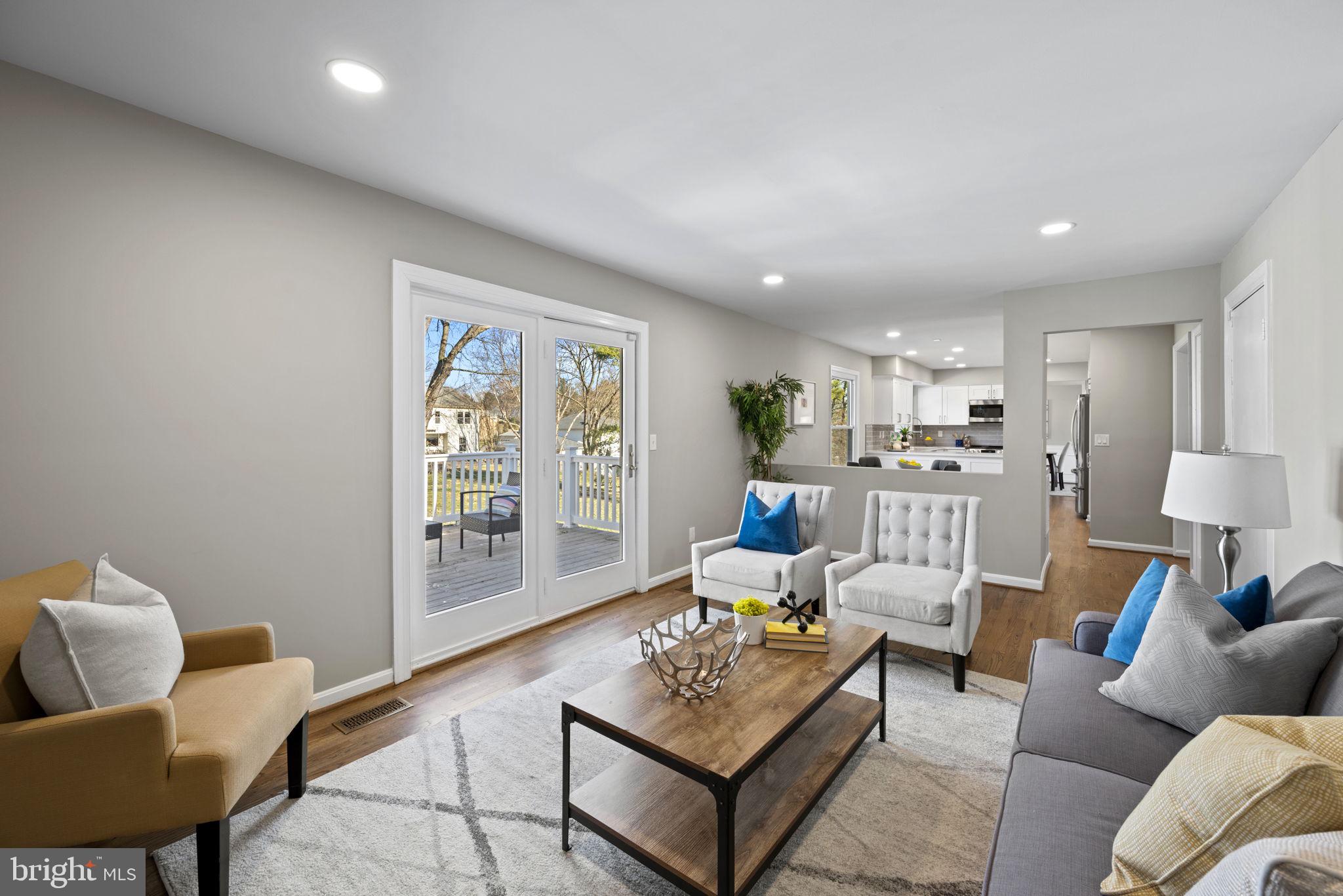 FOX HILLS - Residential