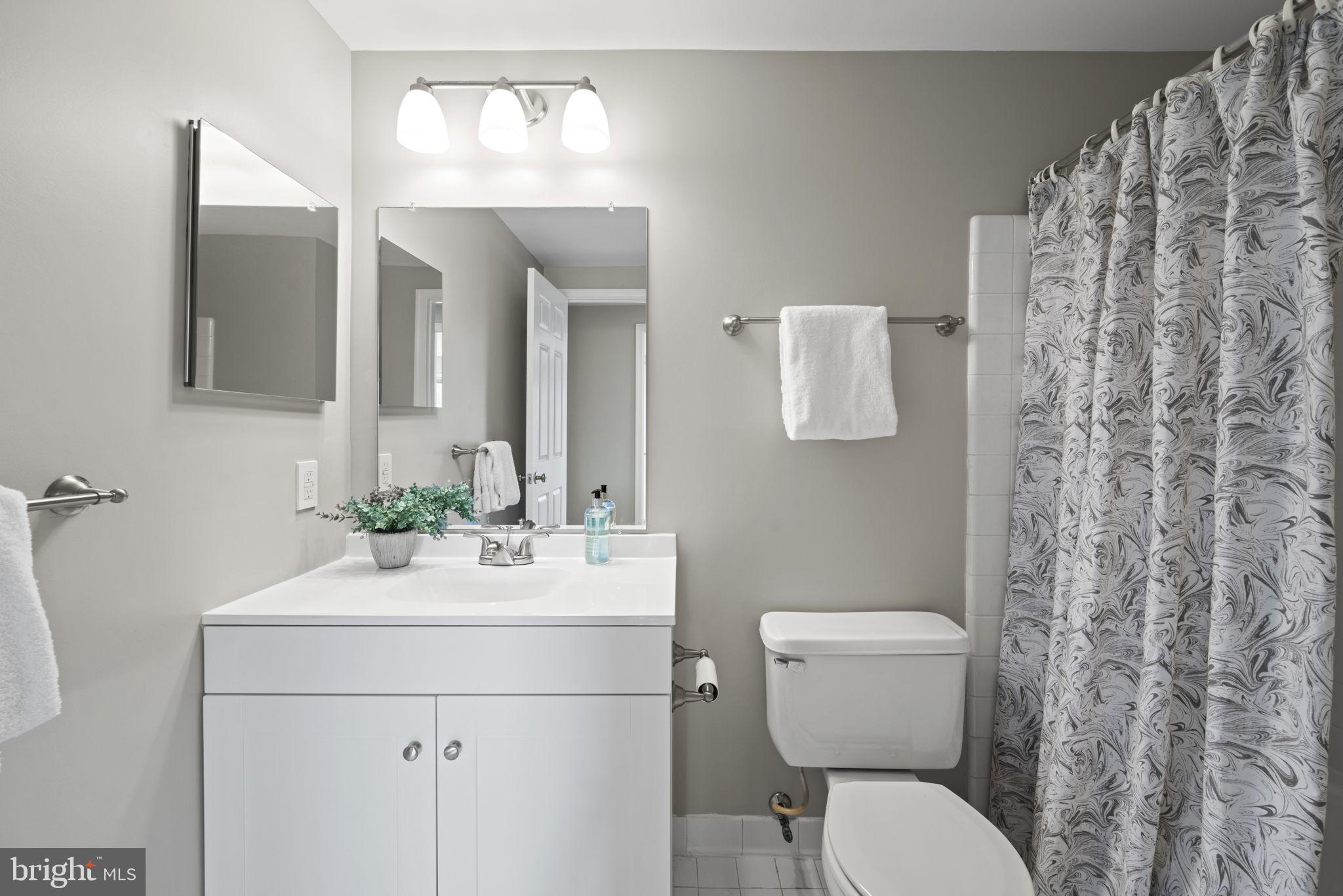 FOX HILLS - Residential