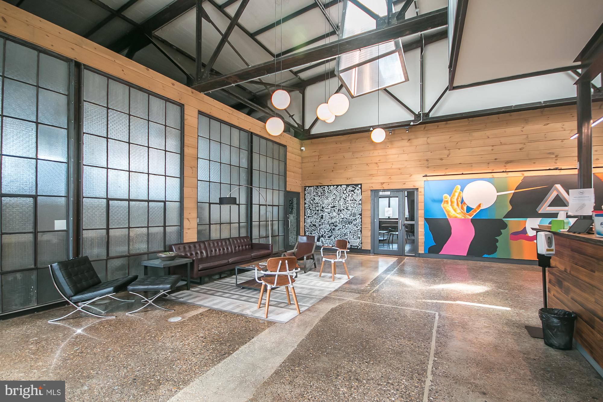 FISHTOWN - Commercial Sale