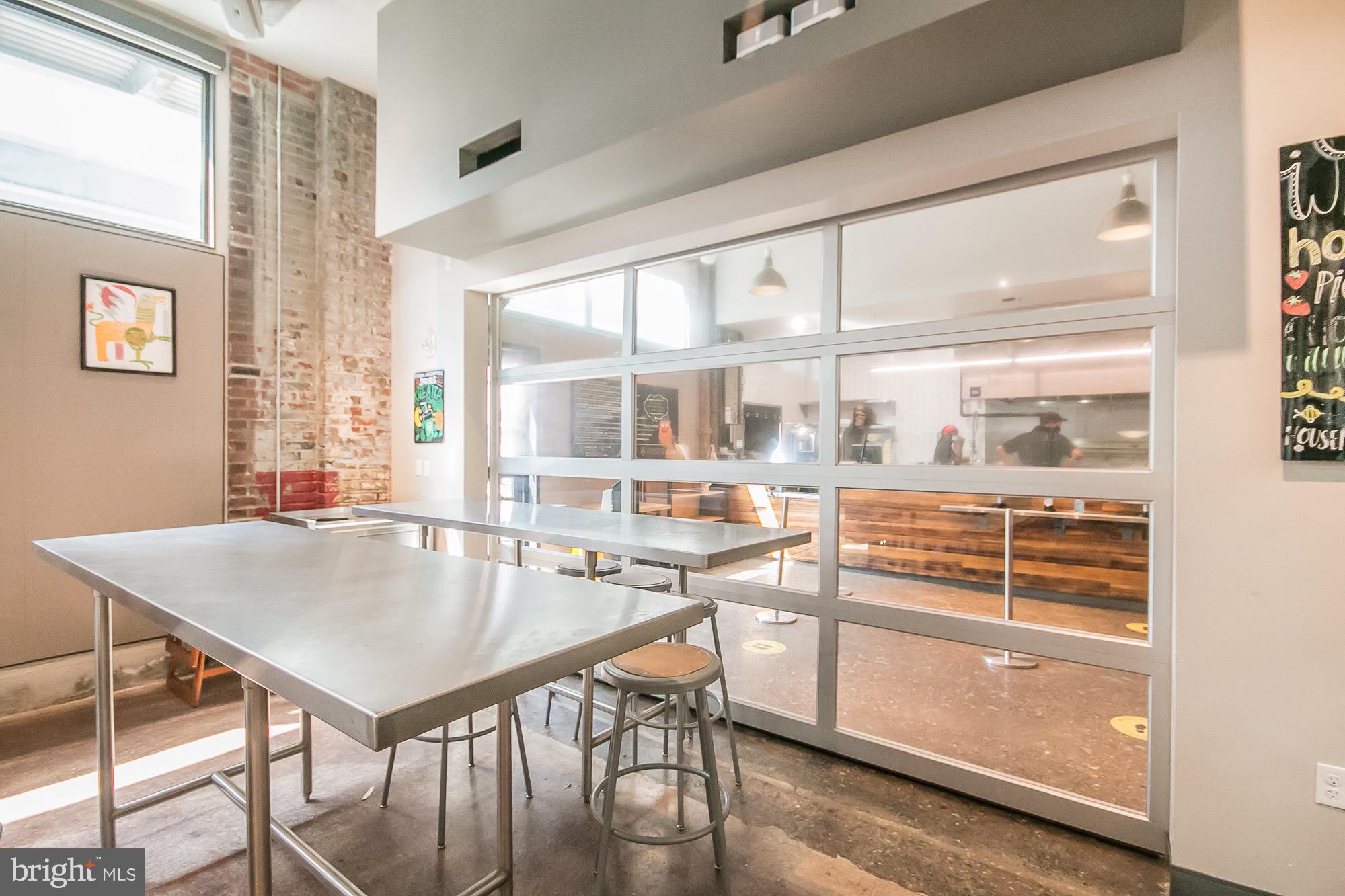FISHTOWN - Commercial Sale