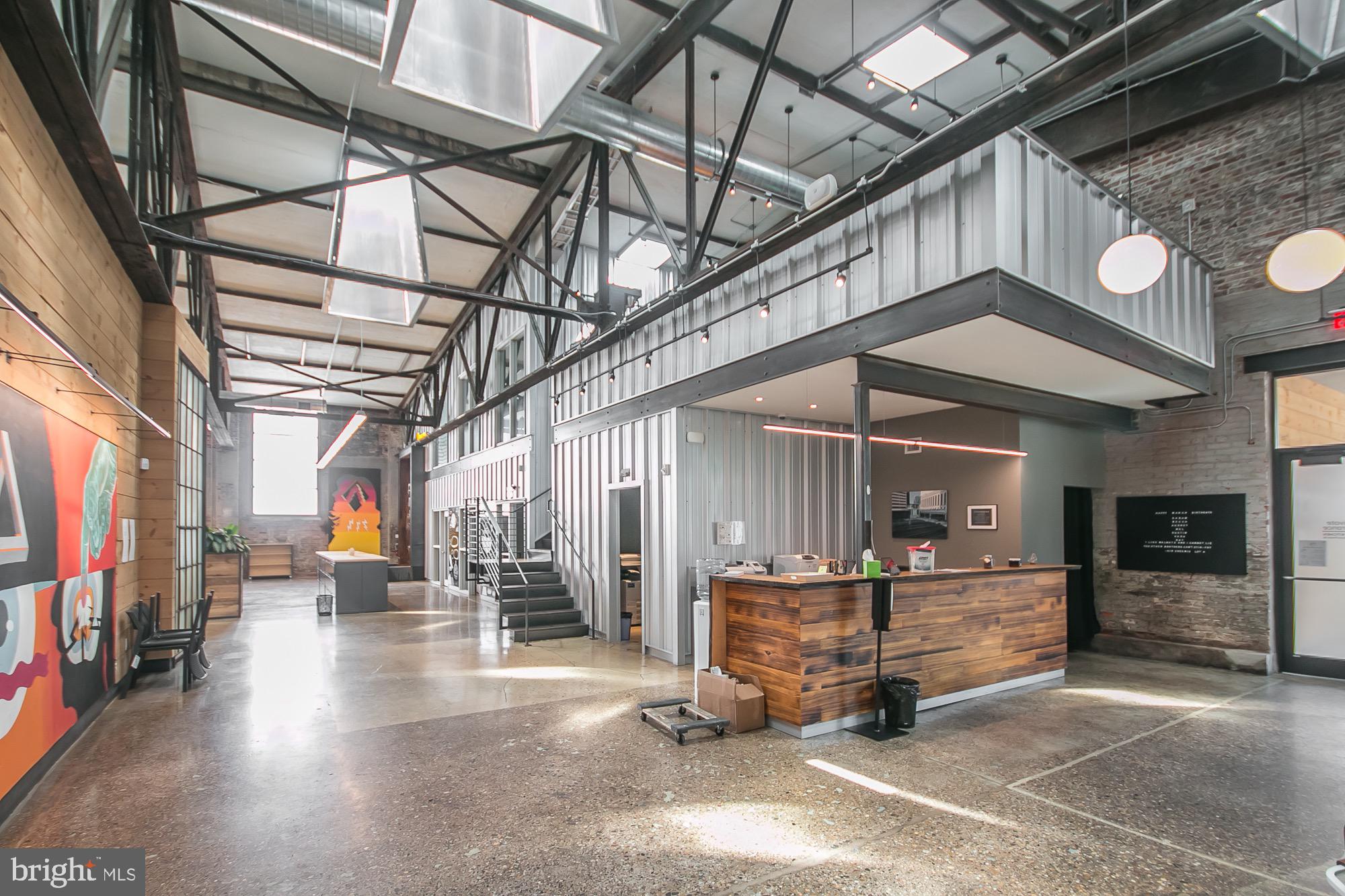 FISHTOWN - Commercial Sale