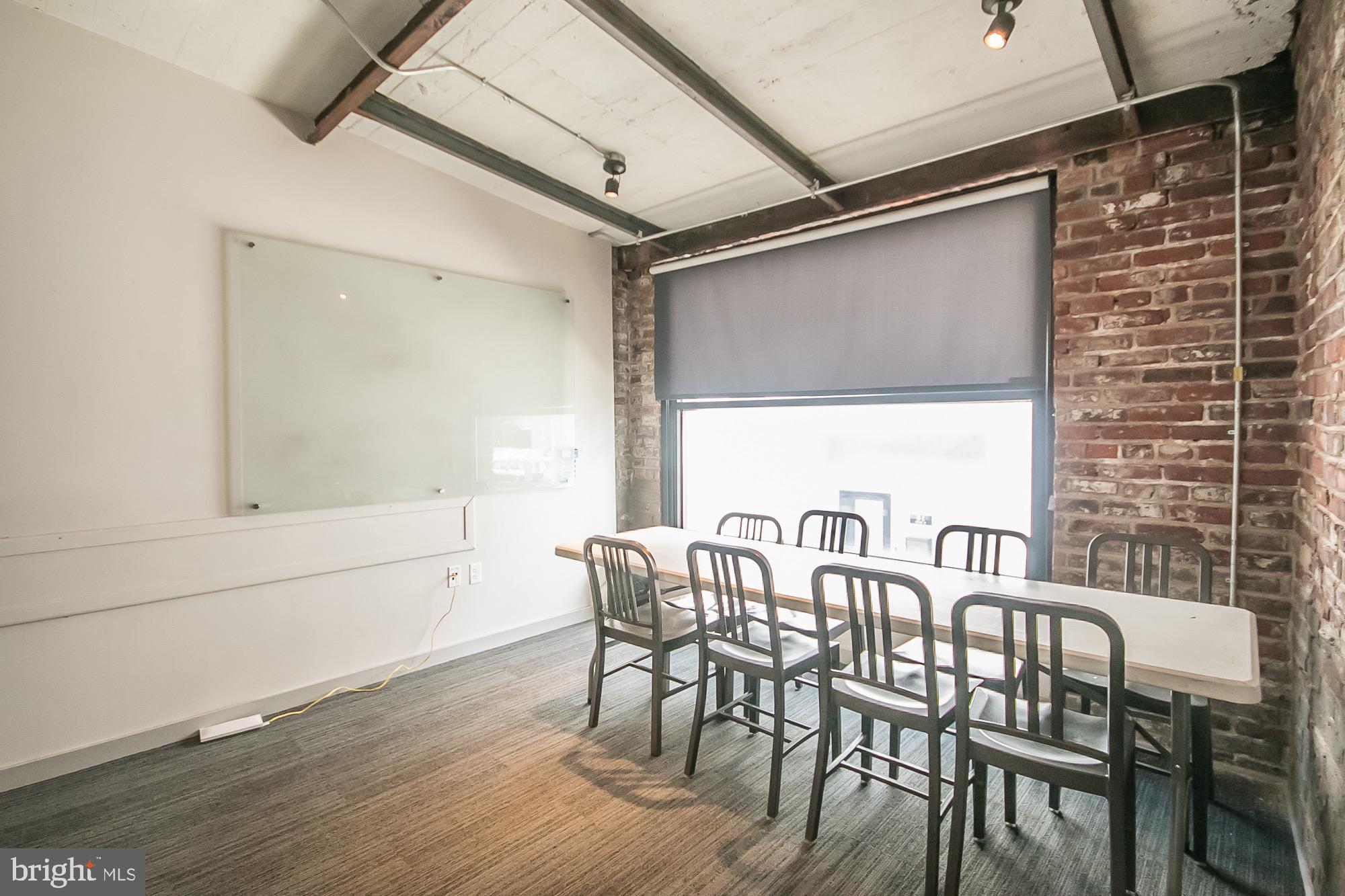 FISHTOWN - Commercial Sale
