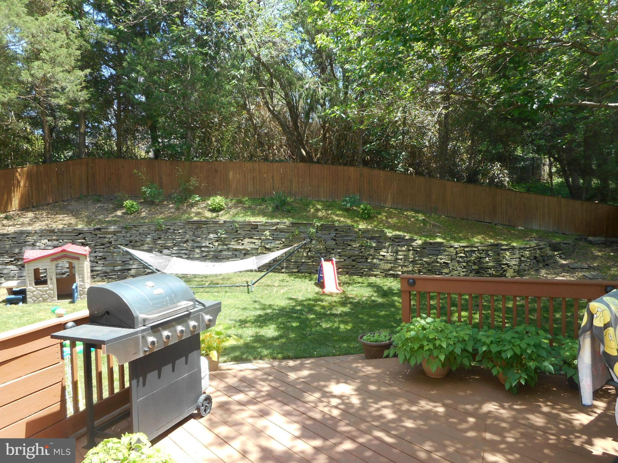 STONEYBROOKE - Residential