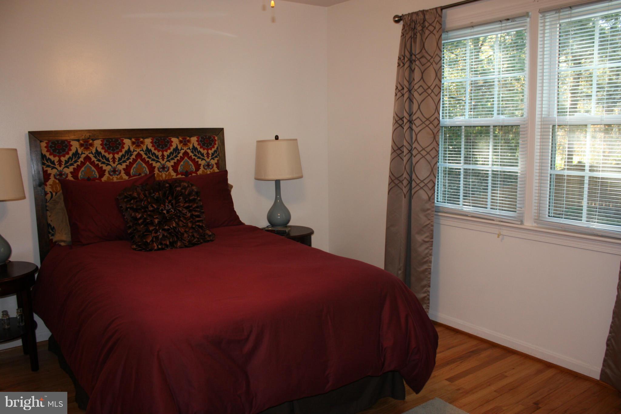 STONEYBROOKE - Residential