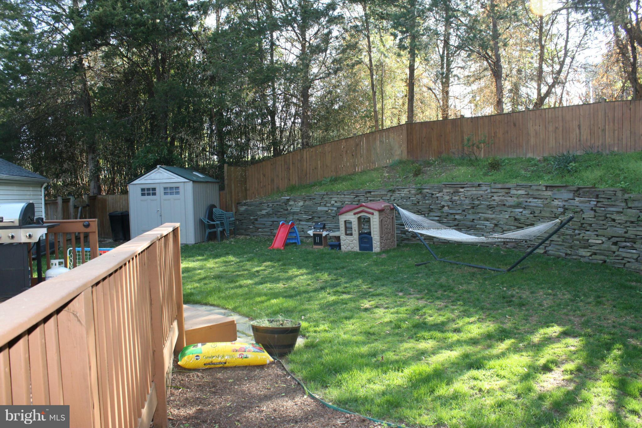 STONEYBROOKE - Residential