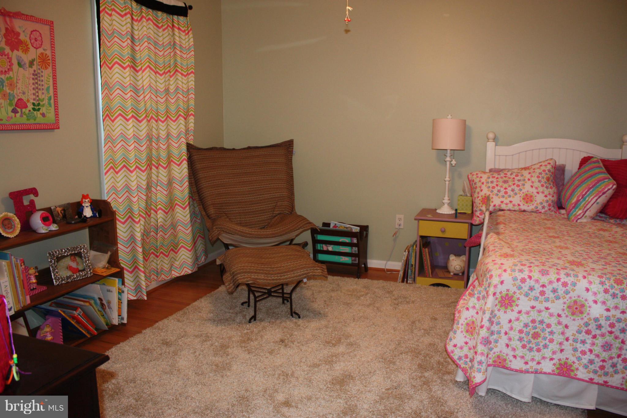 STONEYBROOKE - Residential