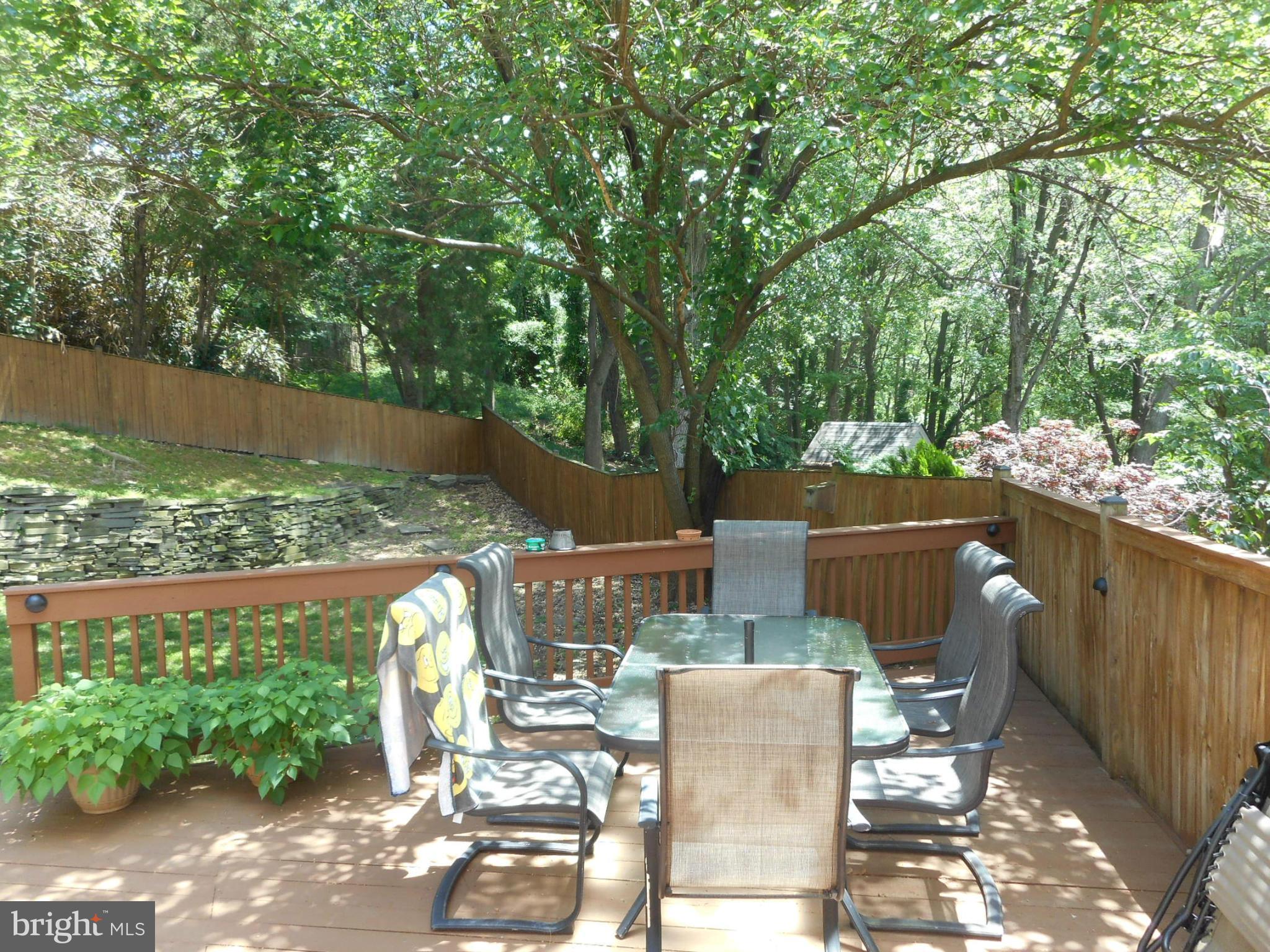 STONEYBROOKE - Residential