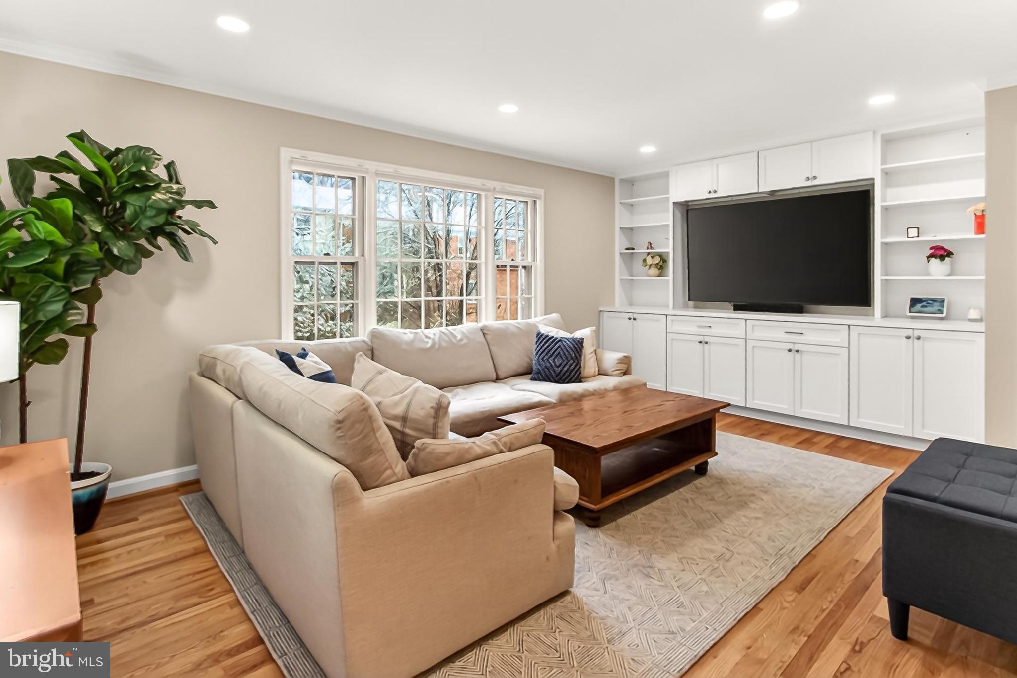 STONEHURST - Residential