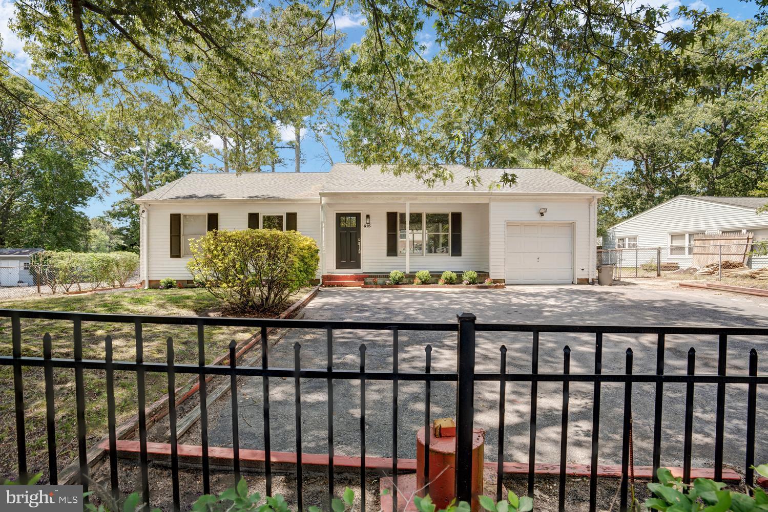 615 BEACH BOULEVARD