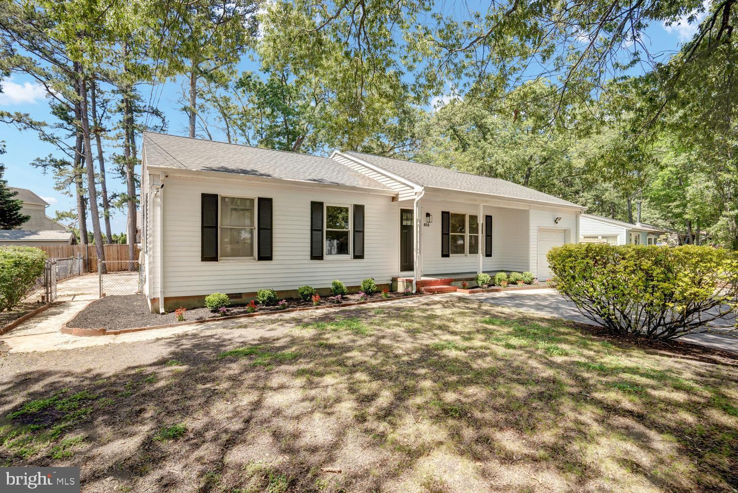 615 BEACH BOULEVARD