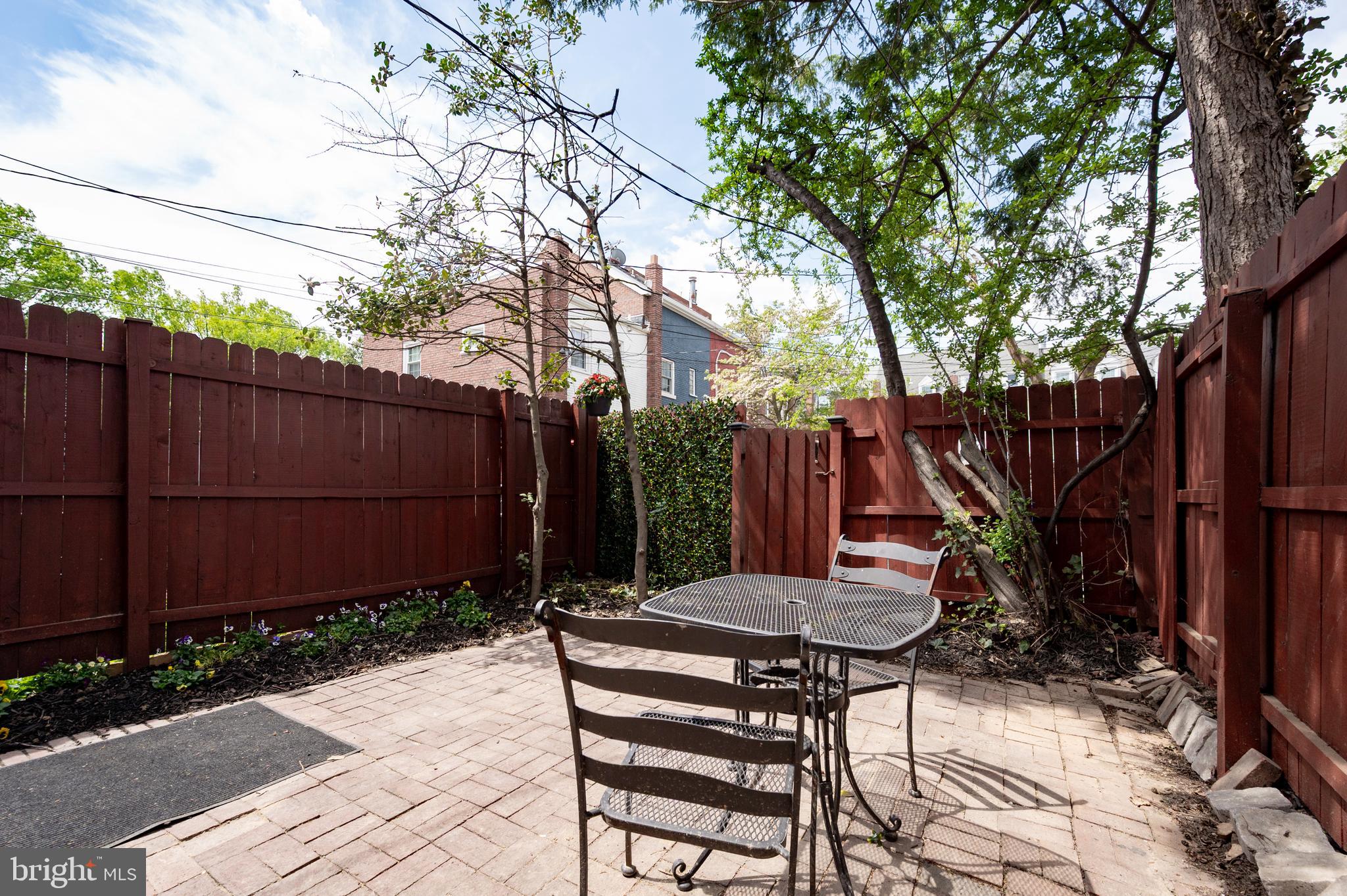 PATRICK HENRY - Residential