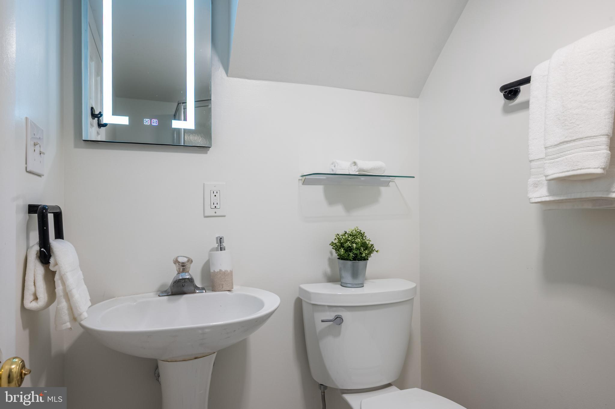 PATRICK HENRY - Residential