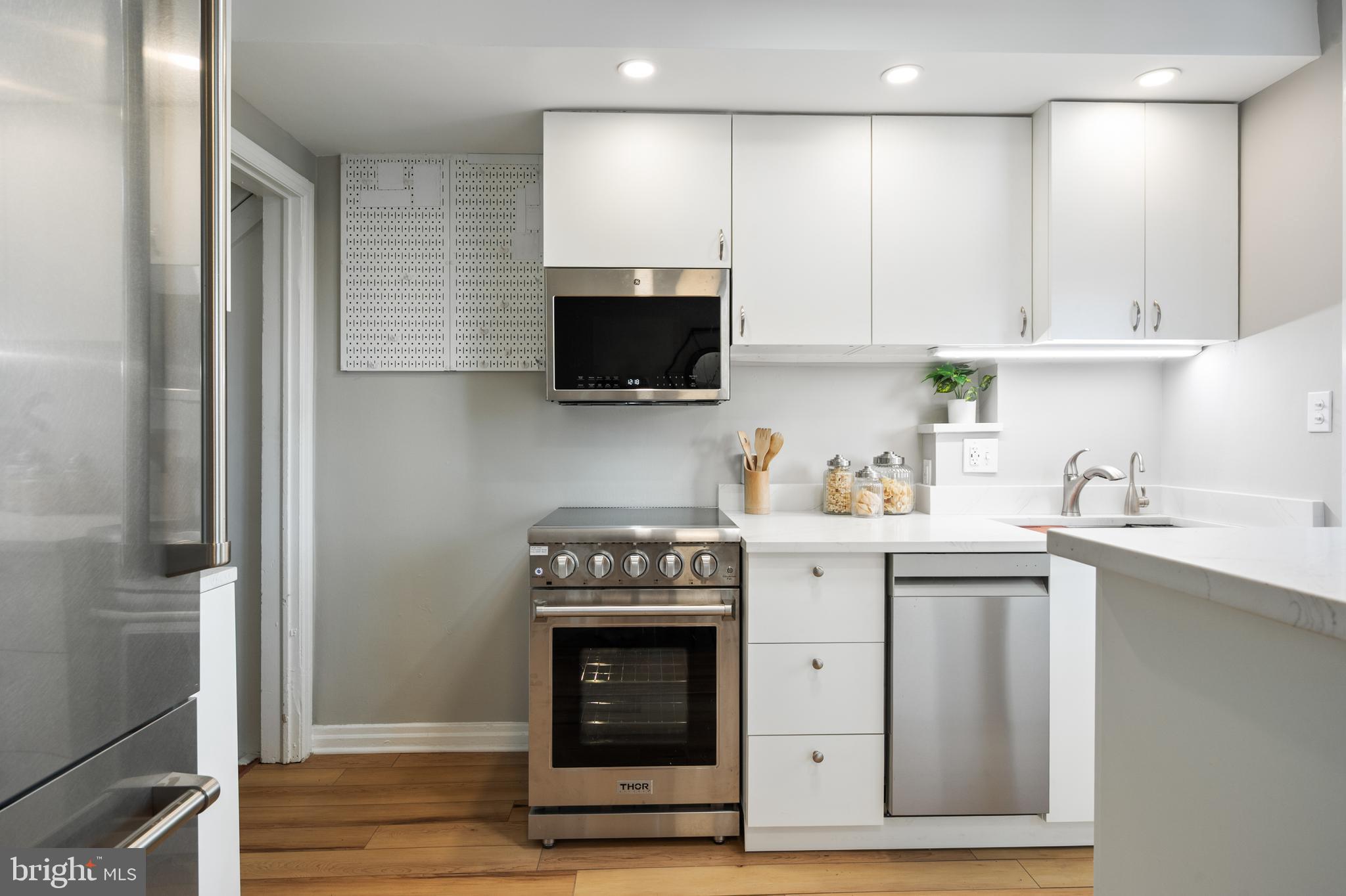 PATRICK HENRY - Residential