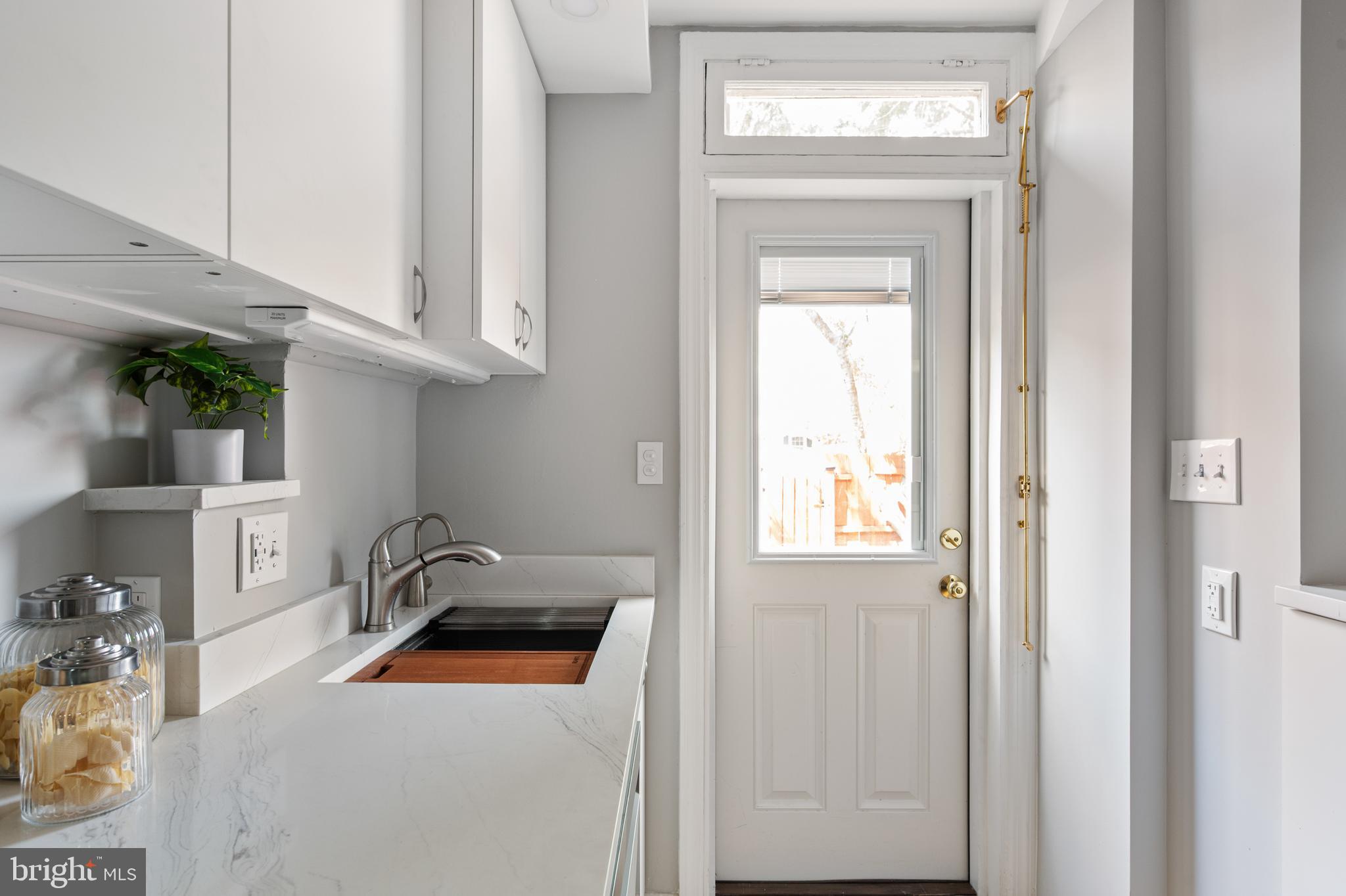 PATRICK HENRY - Residential