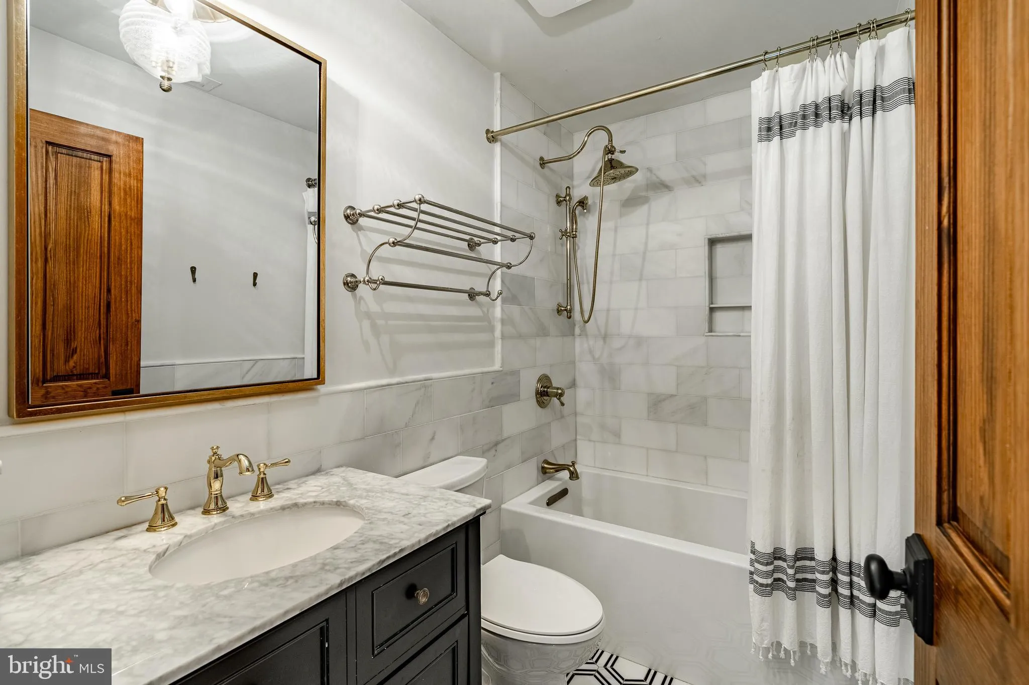 West Chester, Pennsylvania 19380, United States, 5 Bedrooms Bedrooms, ,4 BathroomsBathrooms,Residential,Contingent,187858