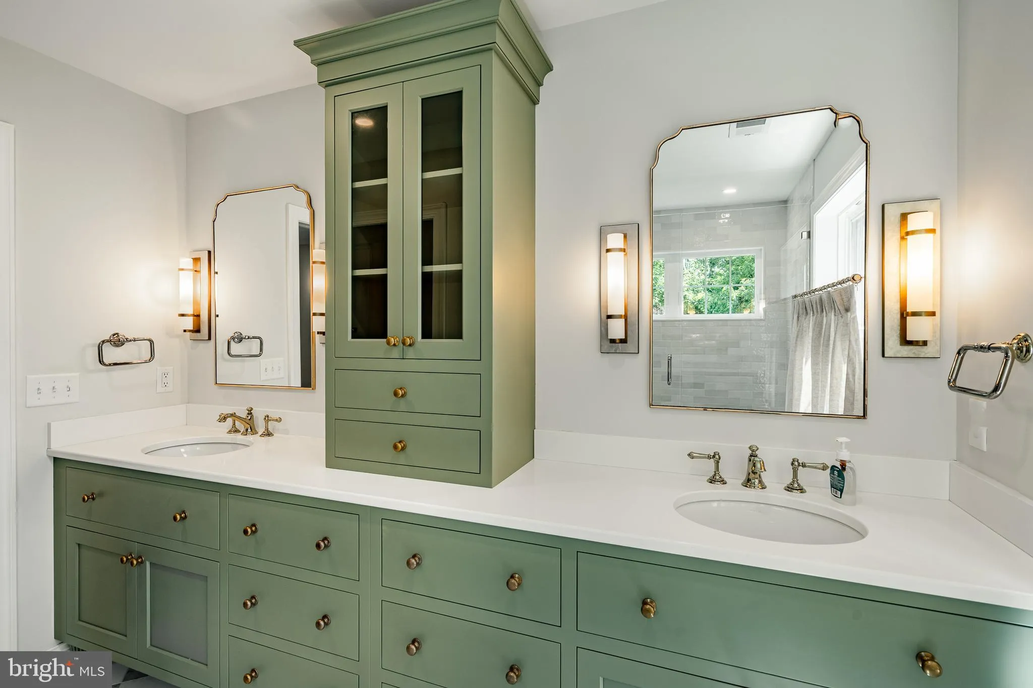 West Chester, Pennsylvania 19380, United States, 5 Bedrooms Bedrooms, ,4 BathroomsBathrooms,Residential,Contingent,187858